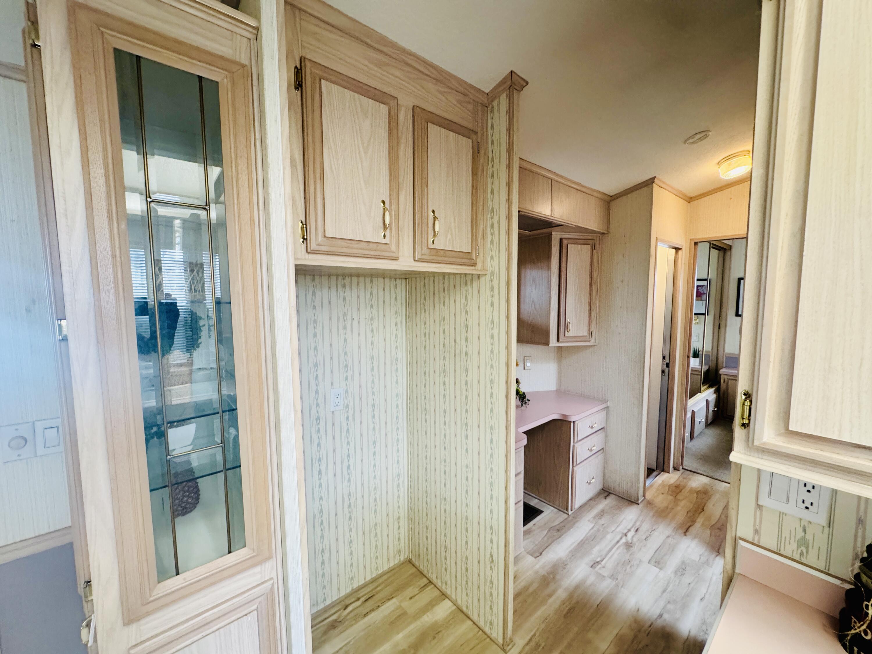CANYON BREEZE RV RESORT - Residential