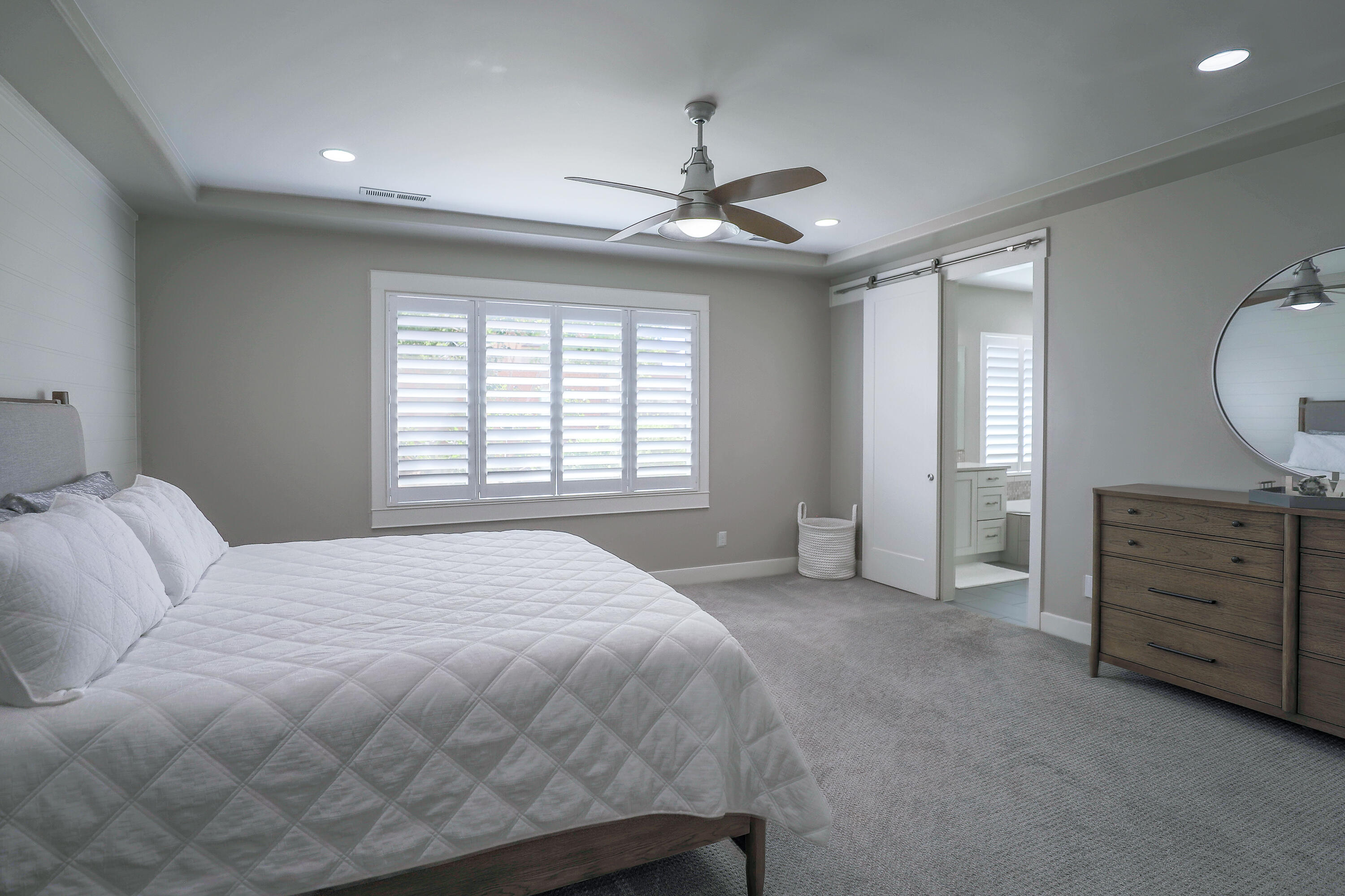 BRIDLE GATE ESTATES - Residential
