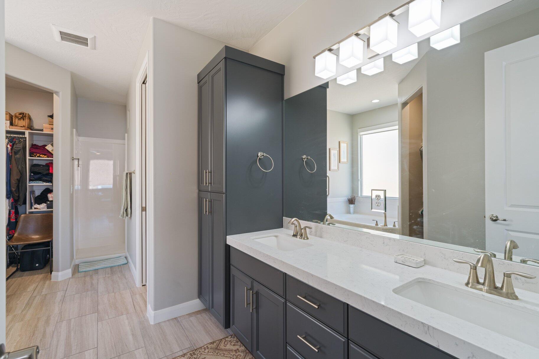 LEDGES OF SG POCKET MESA - Residential