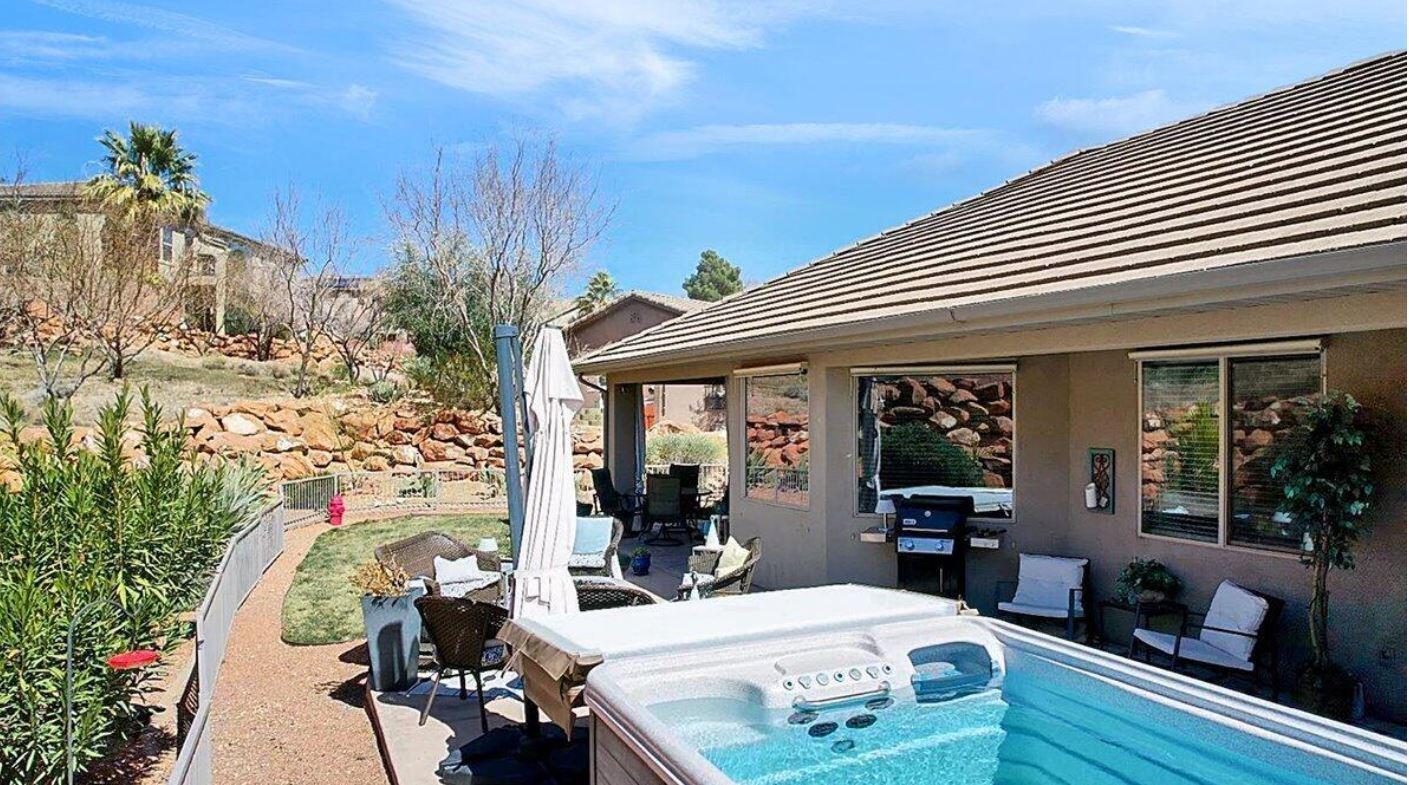 SILVERSTONE AT GREEN SPRINGS - Residential