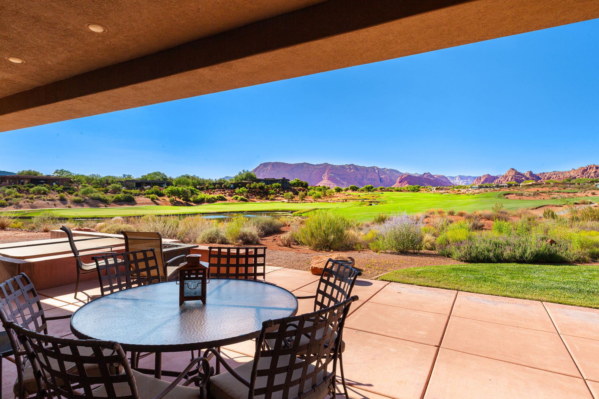 ENTRADA PAIUTE SPRINGS - Residential