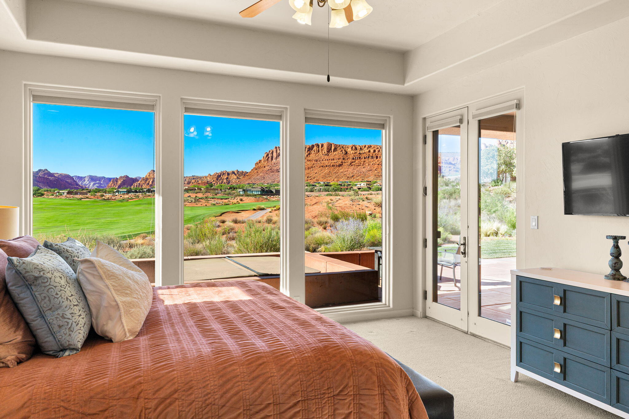 ENTRADA PAIUTE SPRINGS - Residential