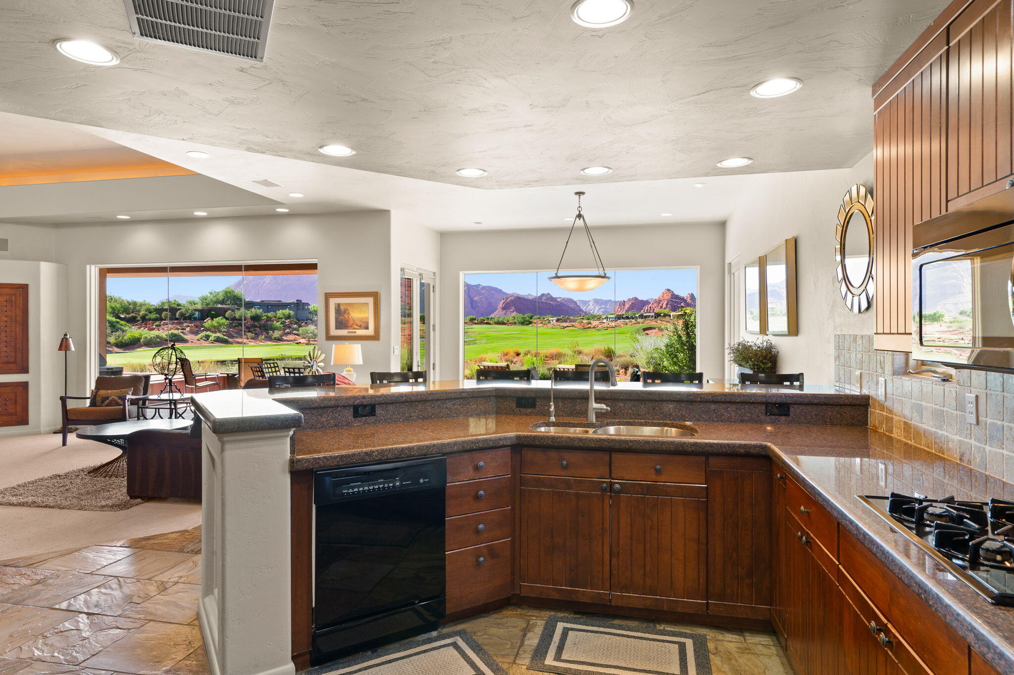 ENTRADA PAIUTE SPRINGS - Residential