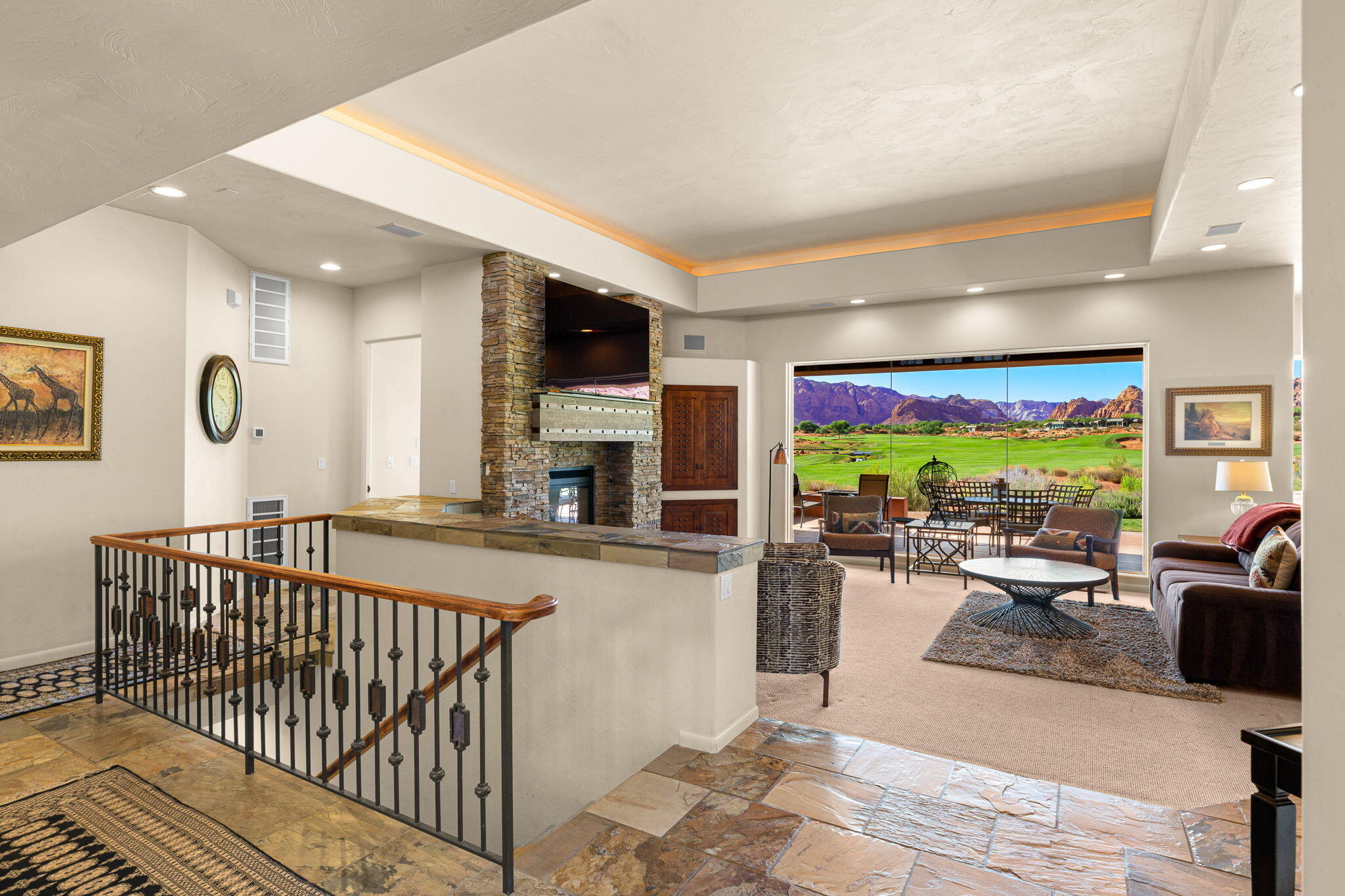 ENTRADA PAIUTE SPRINGS - Residential