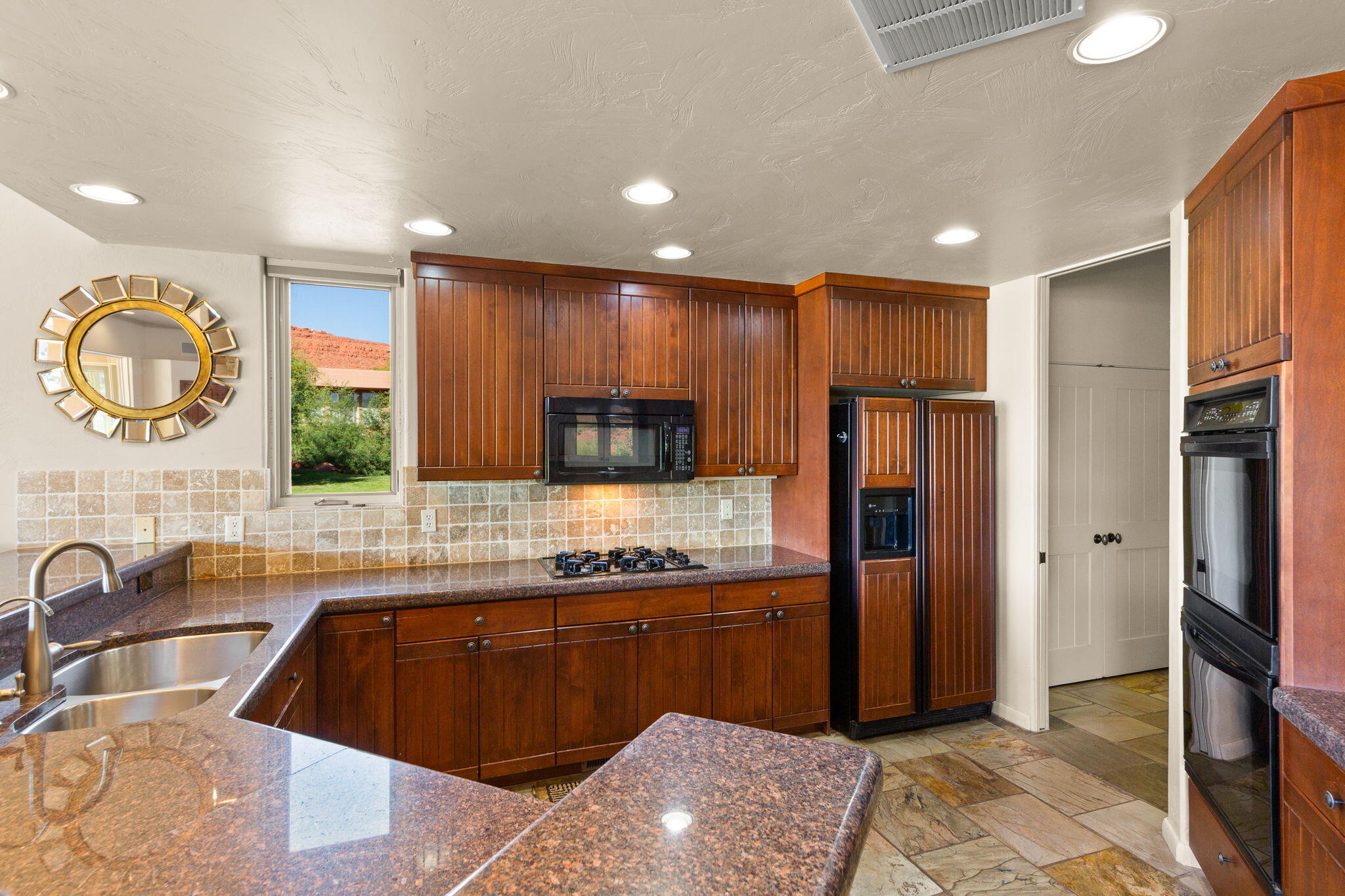 ENTRADA PAIUTE SPRINGS - Residential