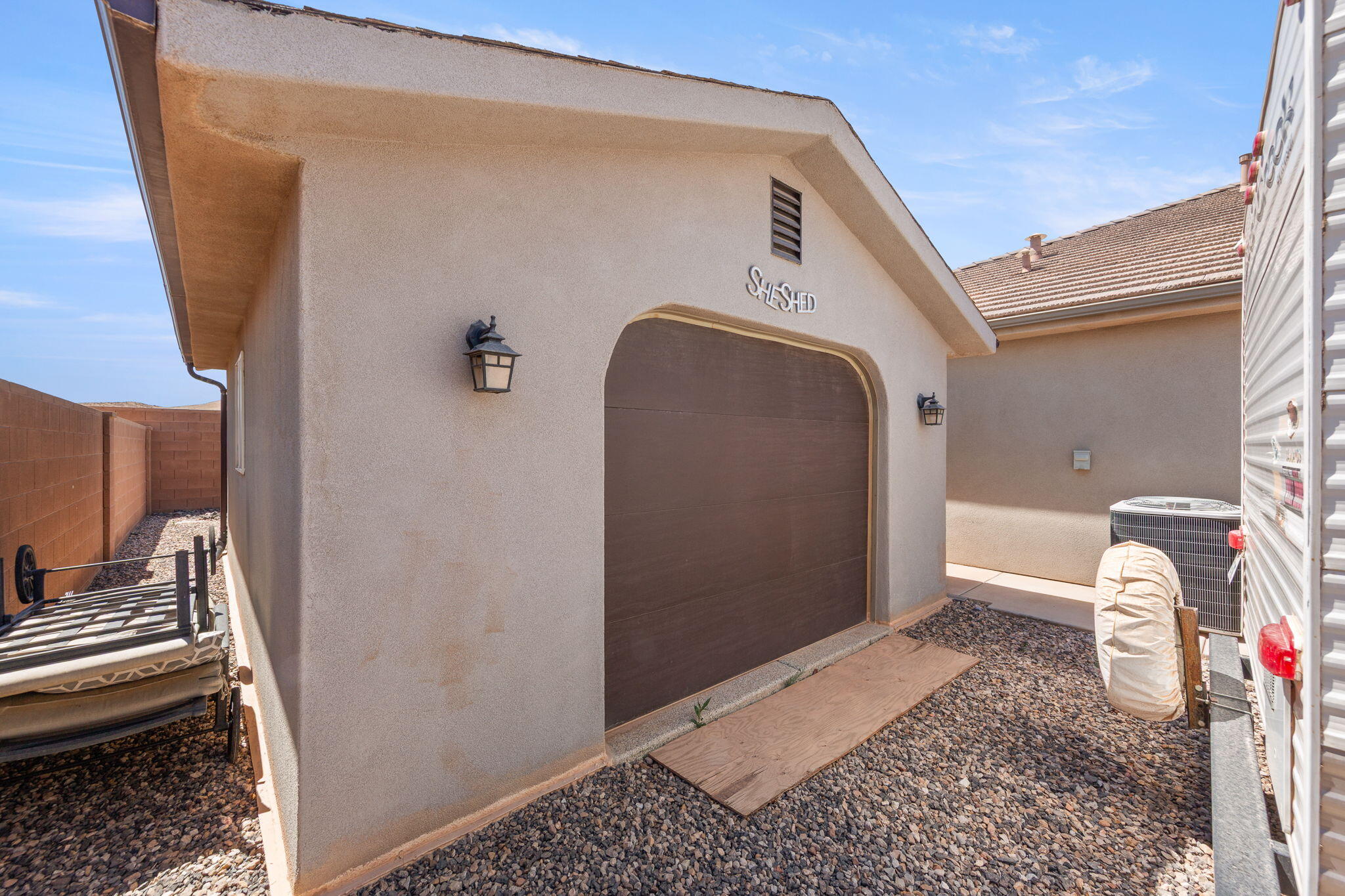 FIELDSTONE - Residential