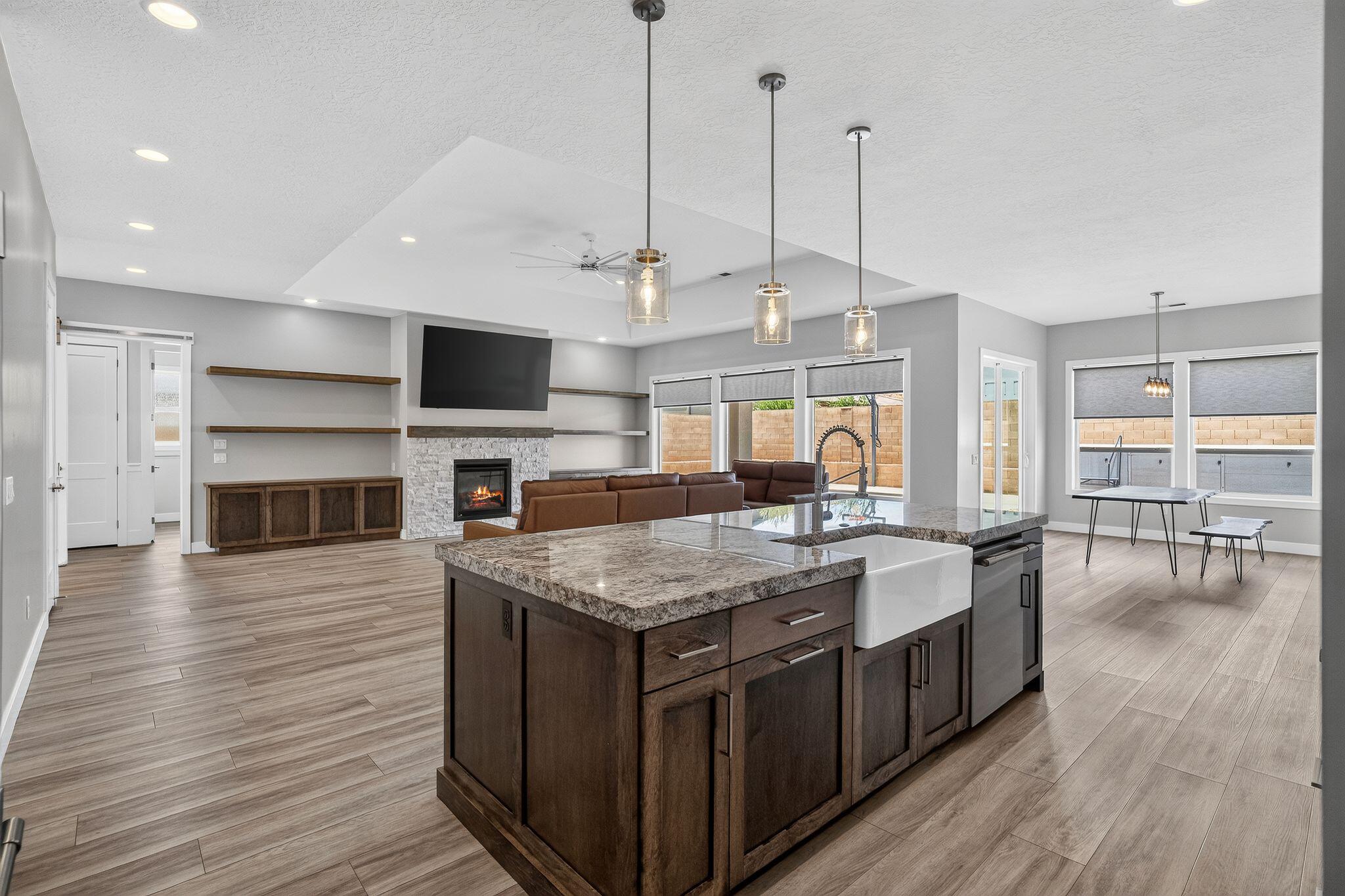 PECAN VALLEY - Residential