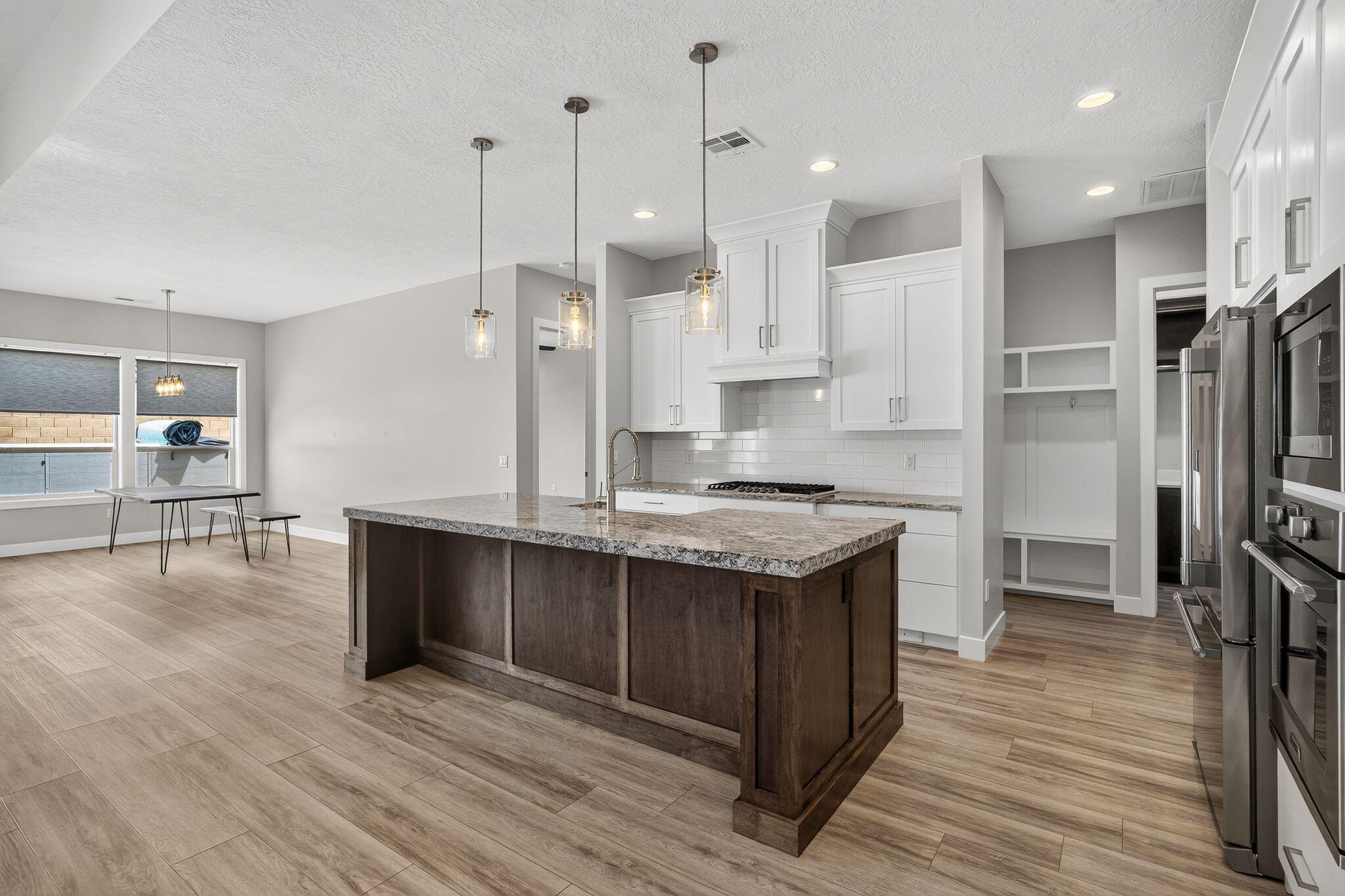 PECAN VALLEY - Residential