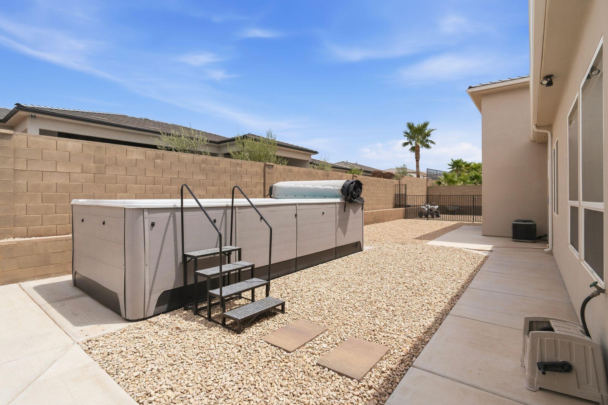 PECAN VALLEY - Residential