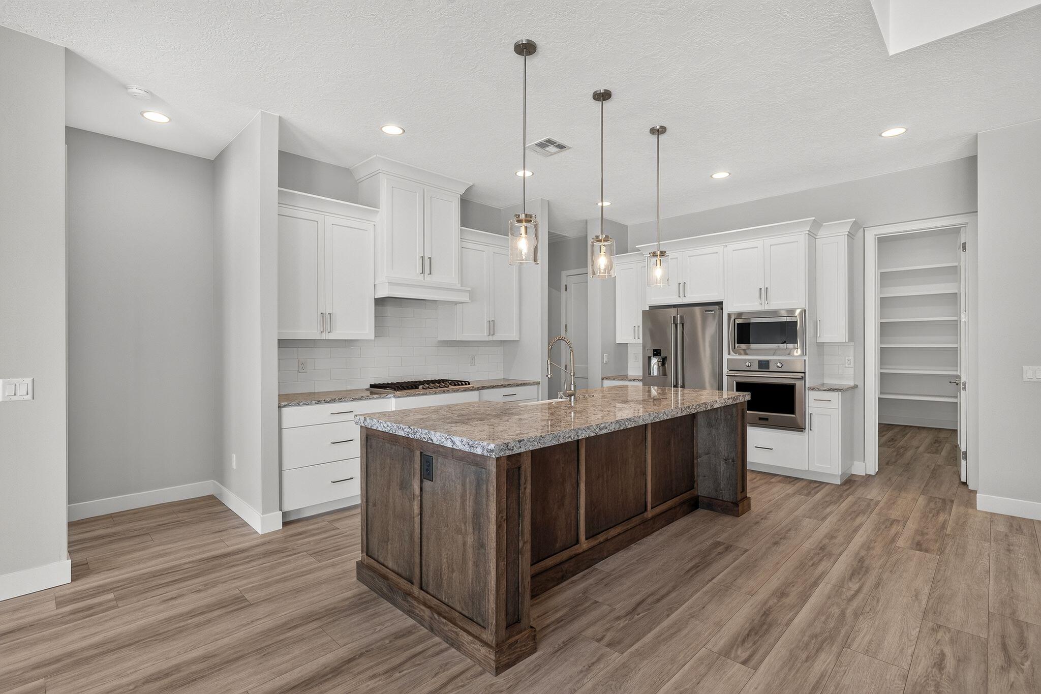 PECAN VALLEY - Residential