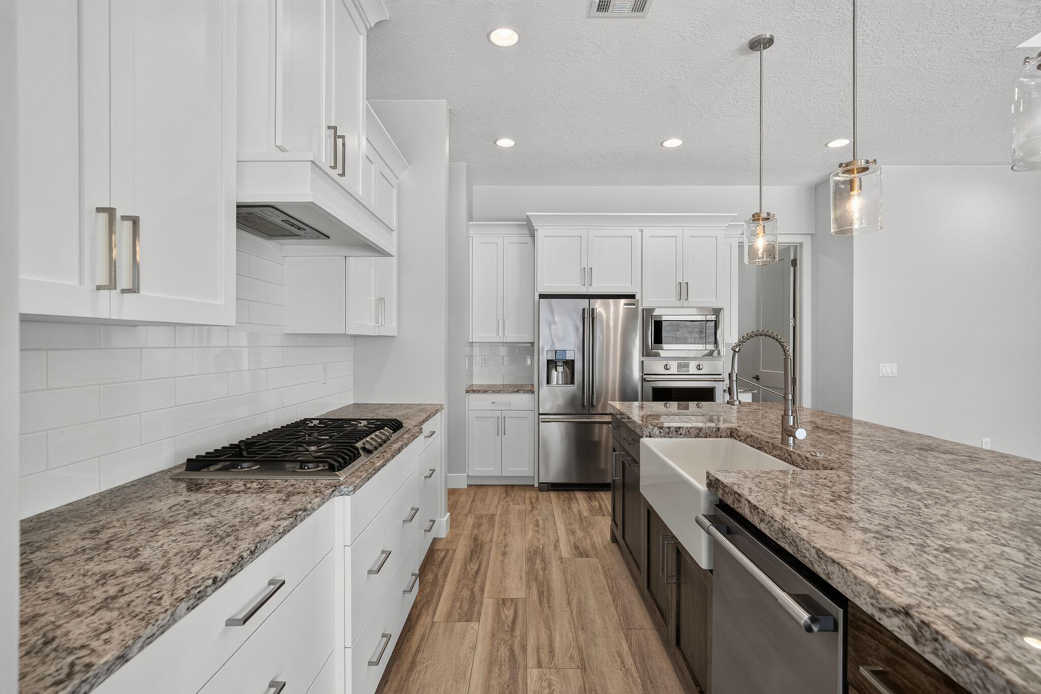 PECAN VALLEY - Residential