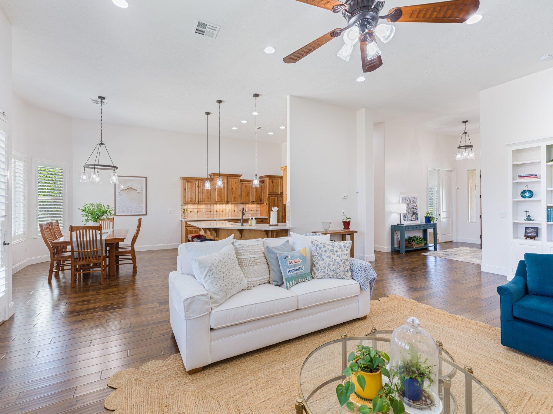 SILVERSTONE AT GREEN SPRINGS - Residential