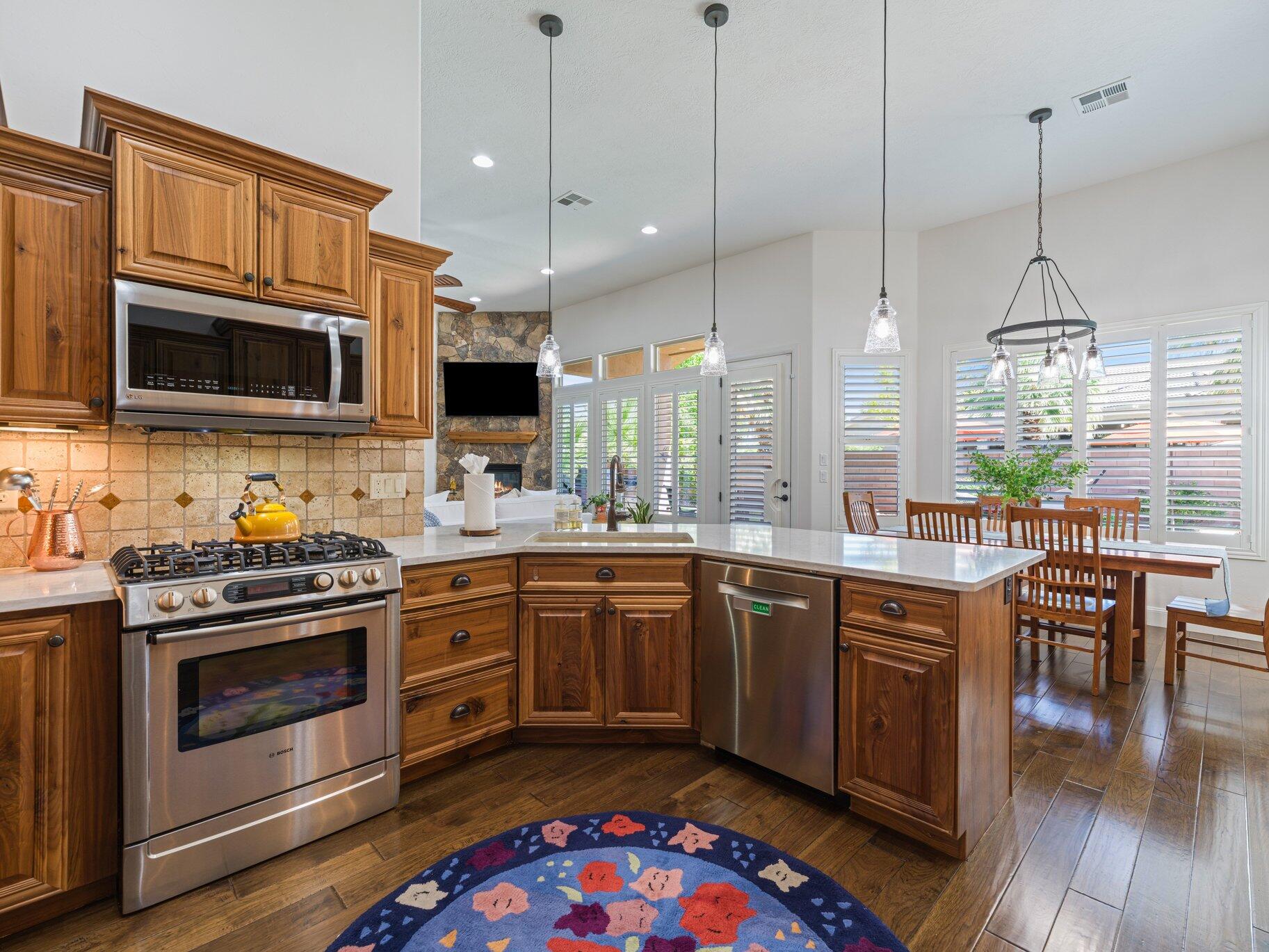 SILVERSTONE AT GREEN SPRINGS - Residential