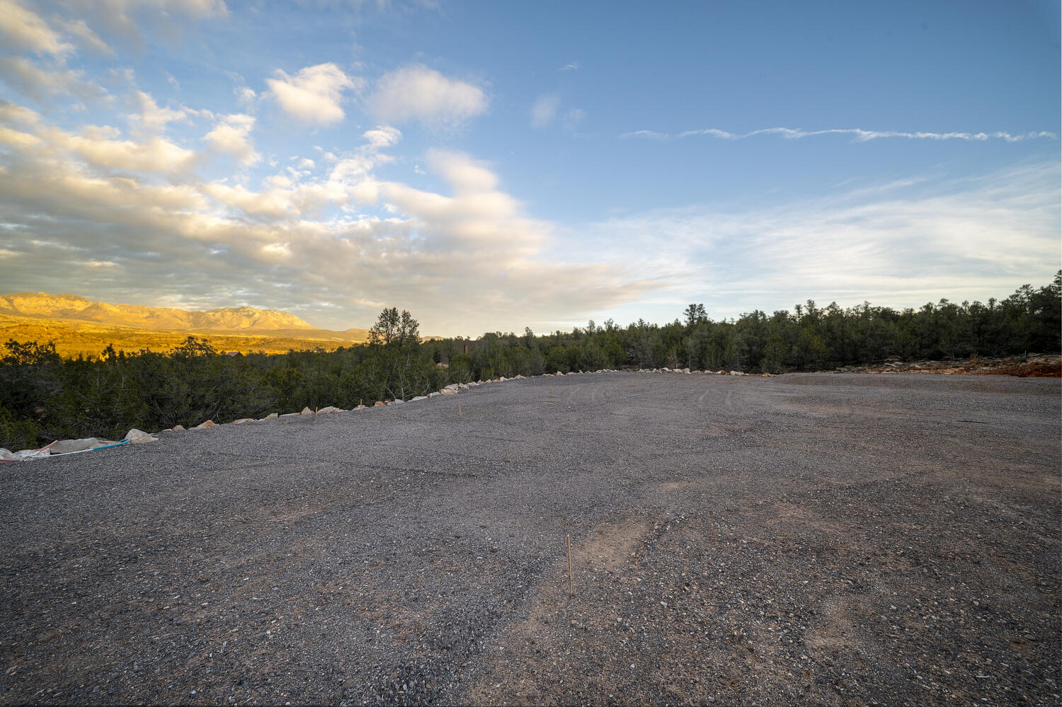 PINION HILLS - Land