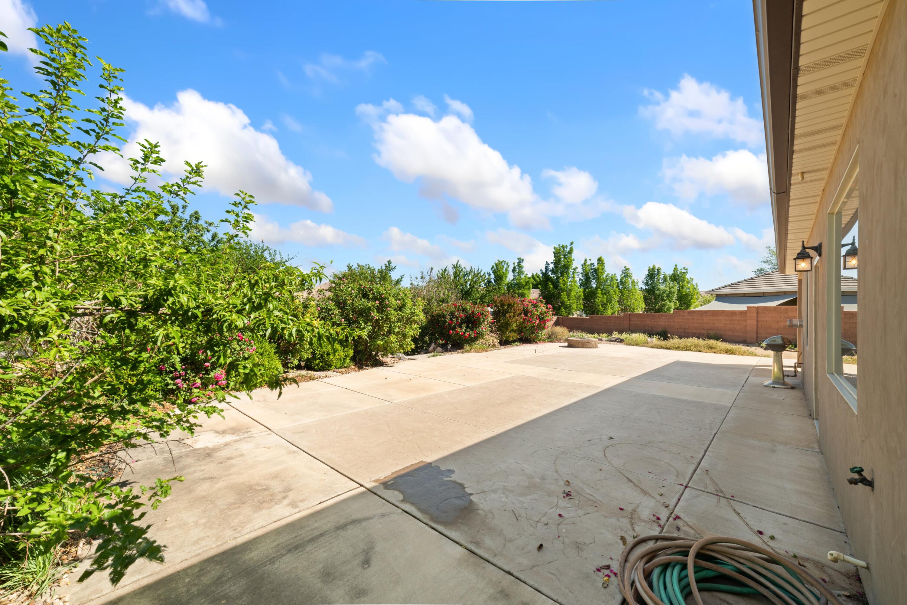 COBBLESTONE FIELDS (H) - Residential