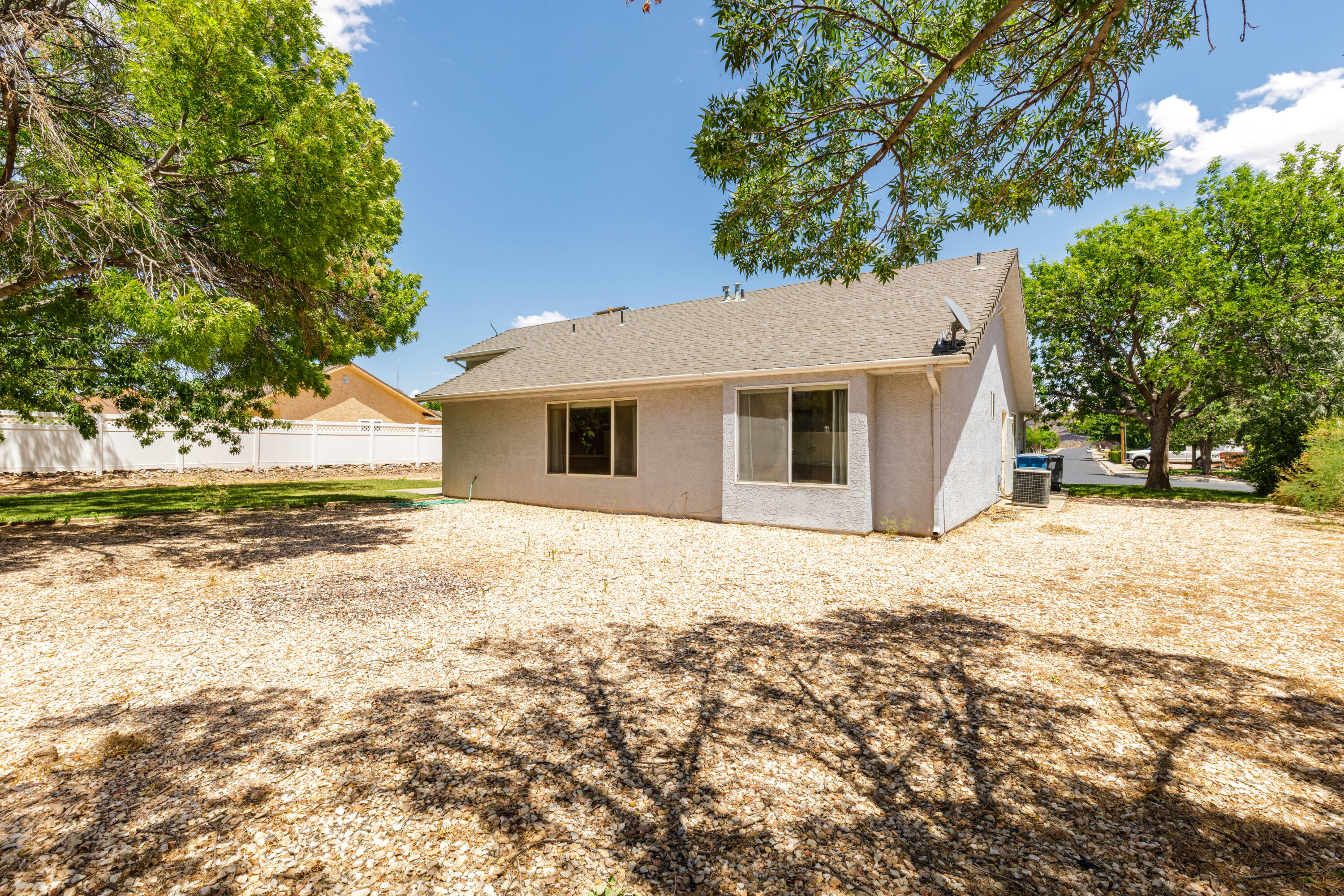 ONYX HILLS - Residential