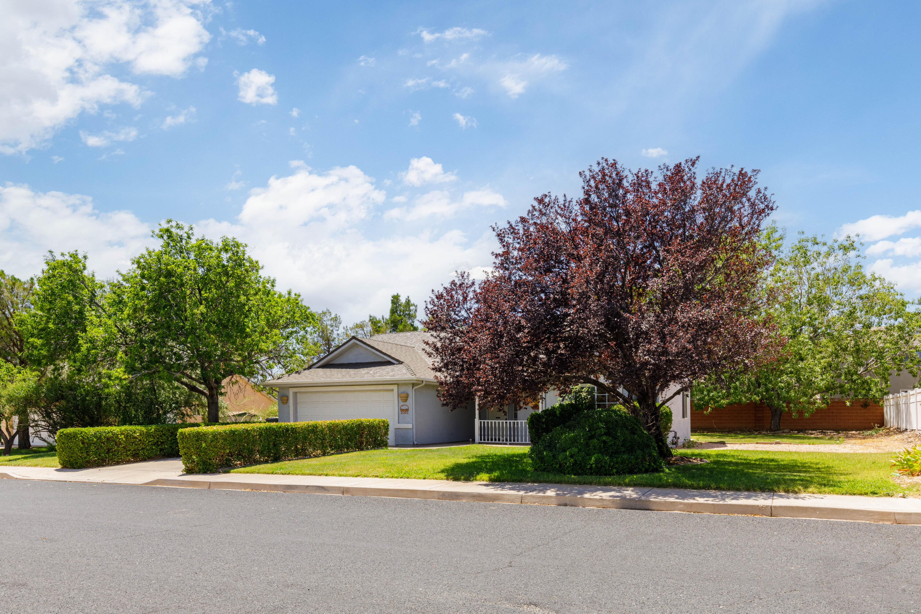 ONYX HILLS - Residential