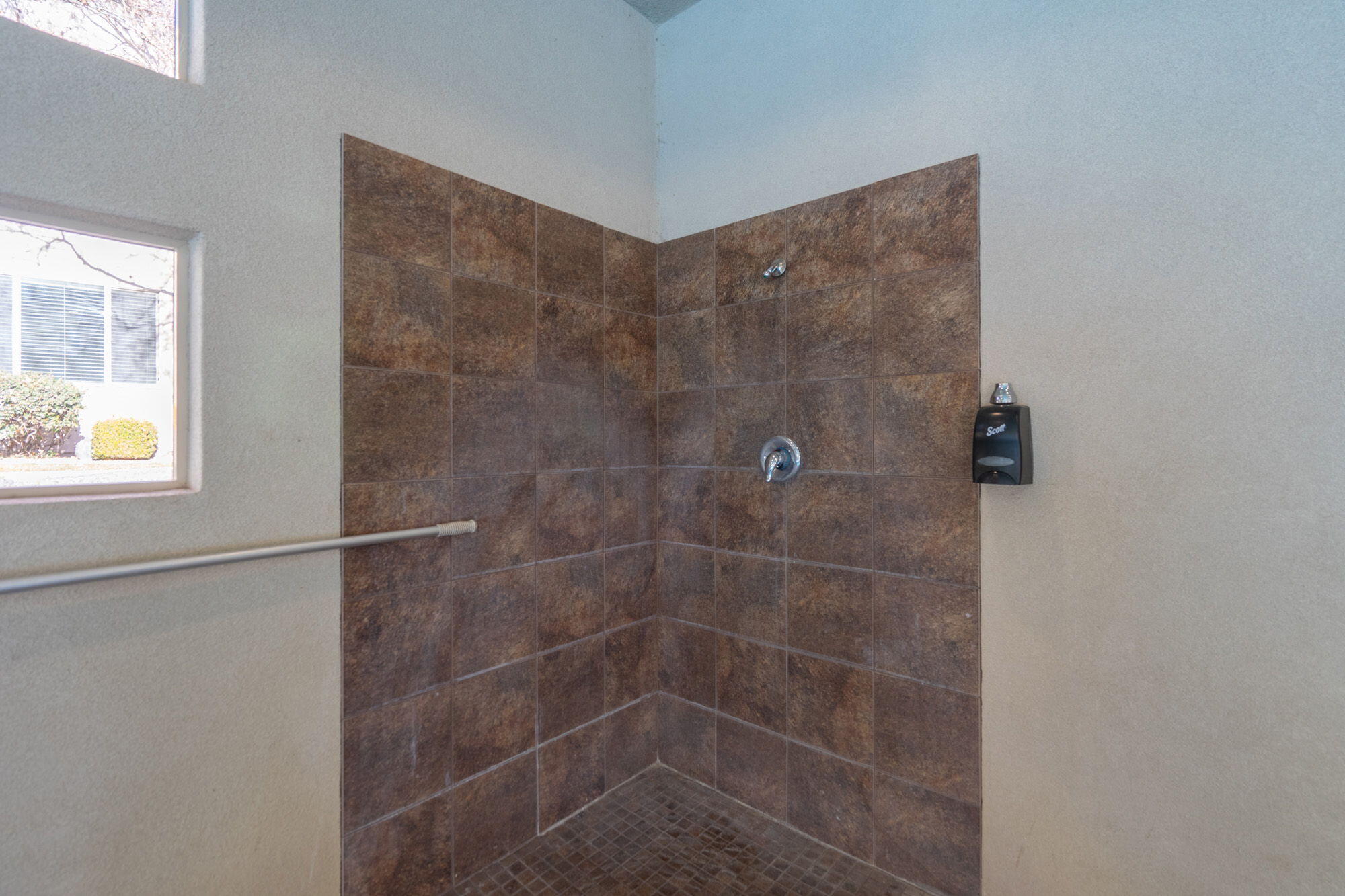 BLACKROCK CONDOS AT STONEBRIDGE - Residential