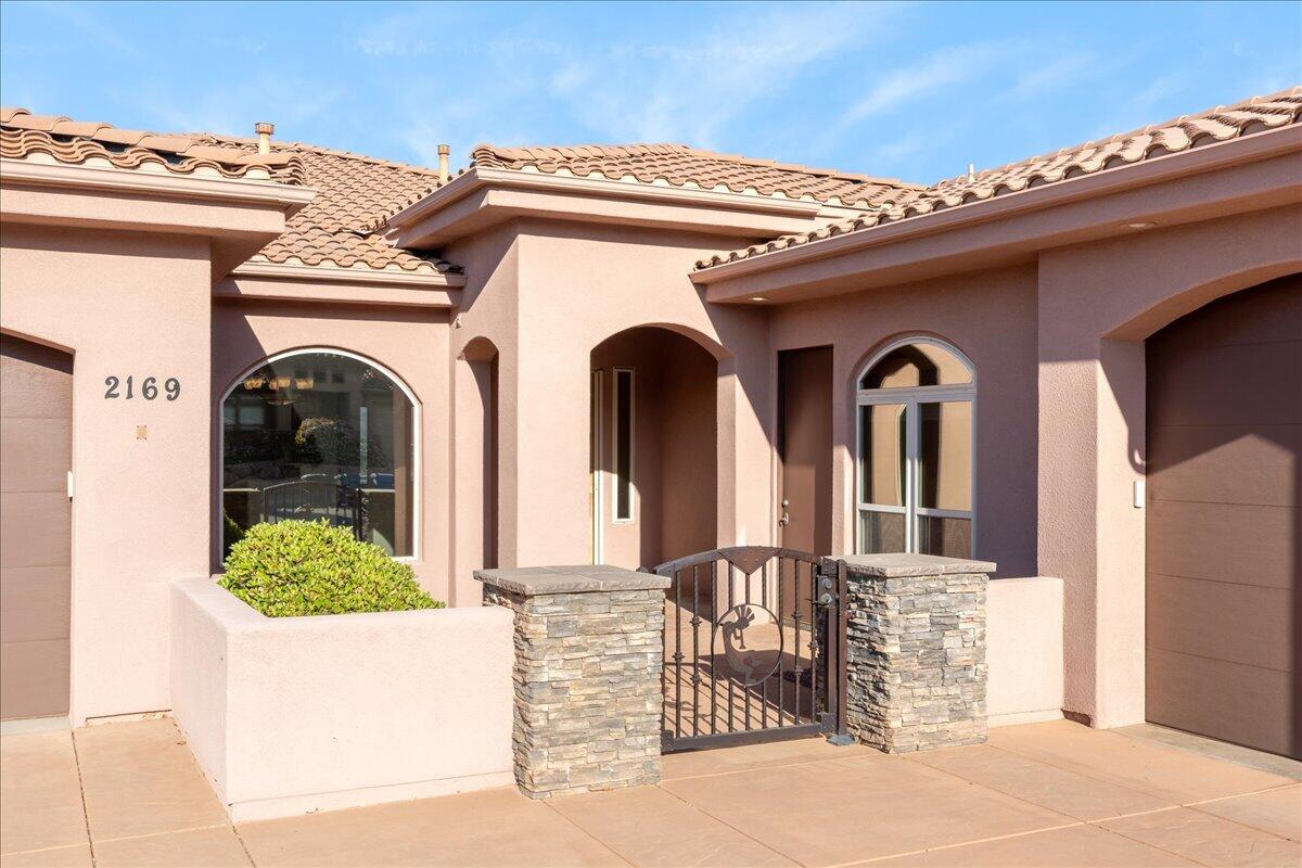 CASTLE ROCK - Residential
