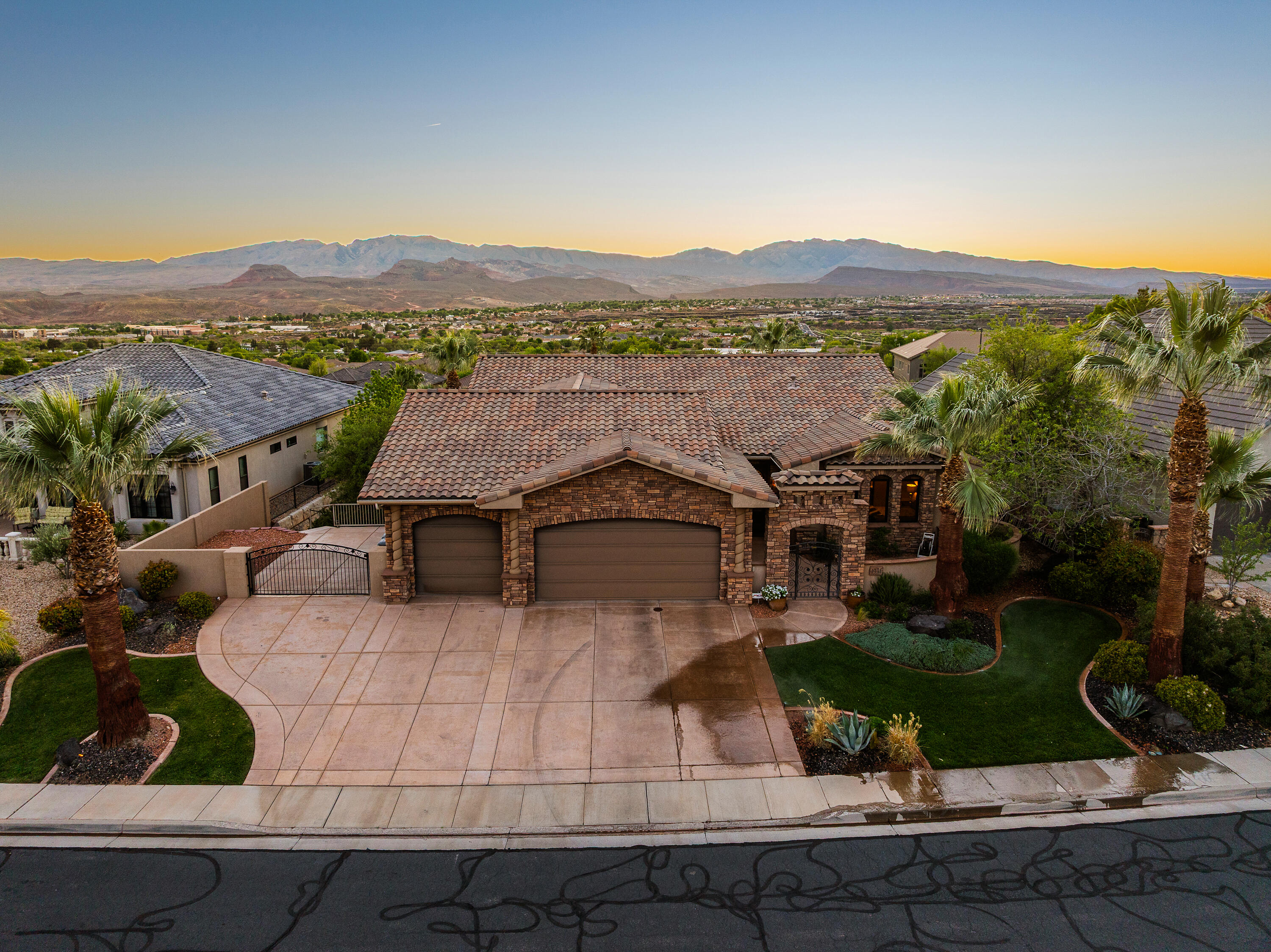 CASTLE ROCK - Residential