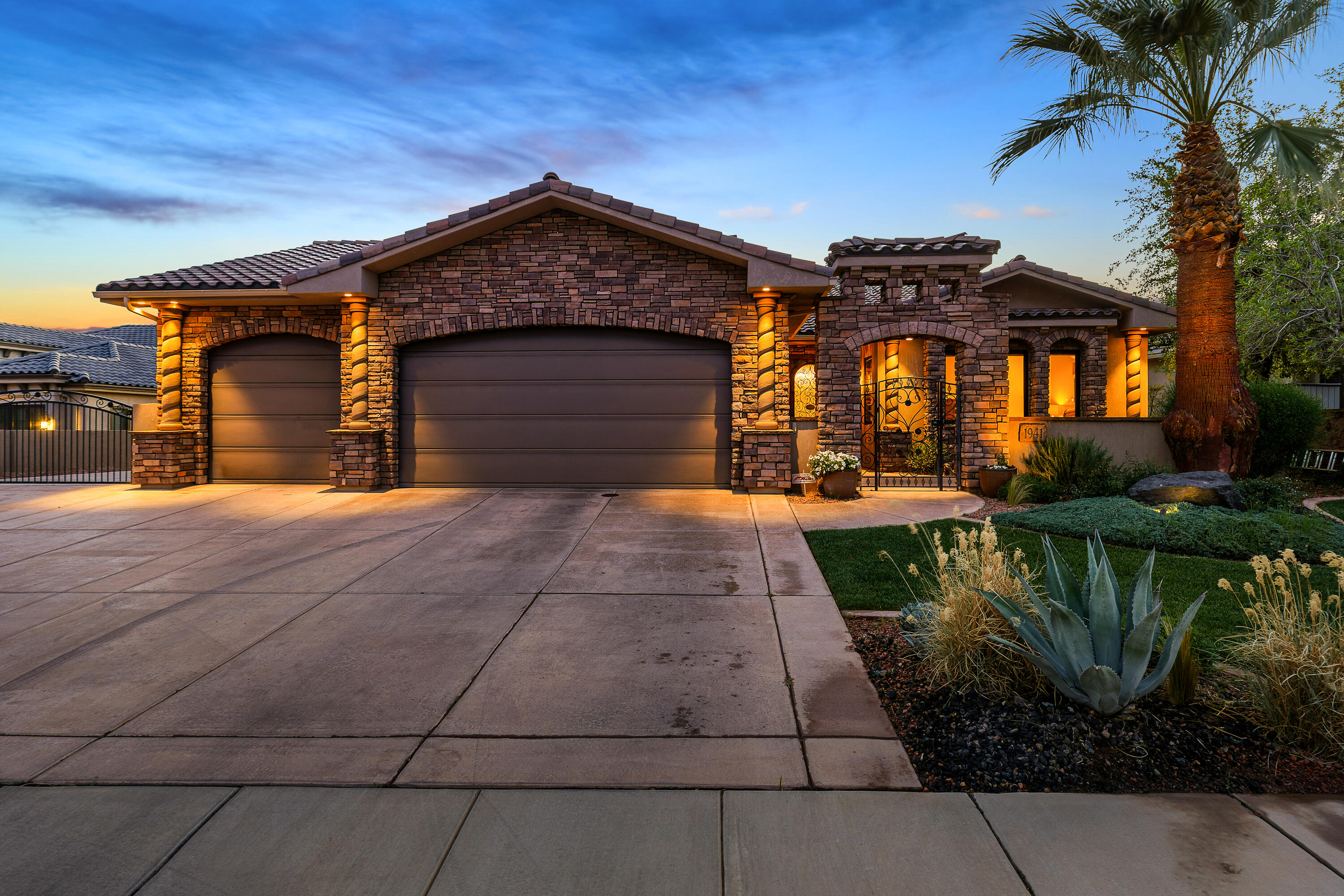 CASTLE ROCK - Residential