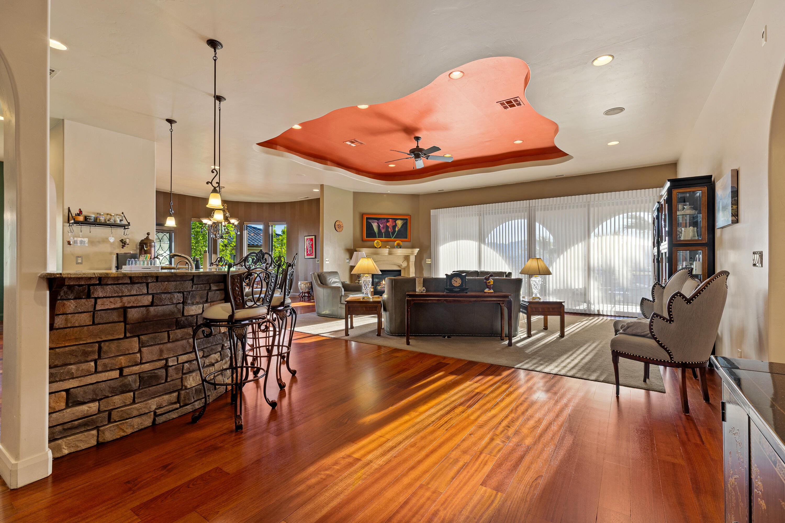 CASTLE ROCK - Residential