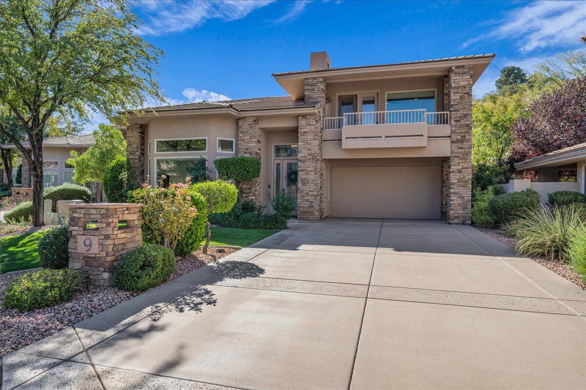STONE CLIFF TOWNHOMES - Residential
