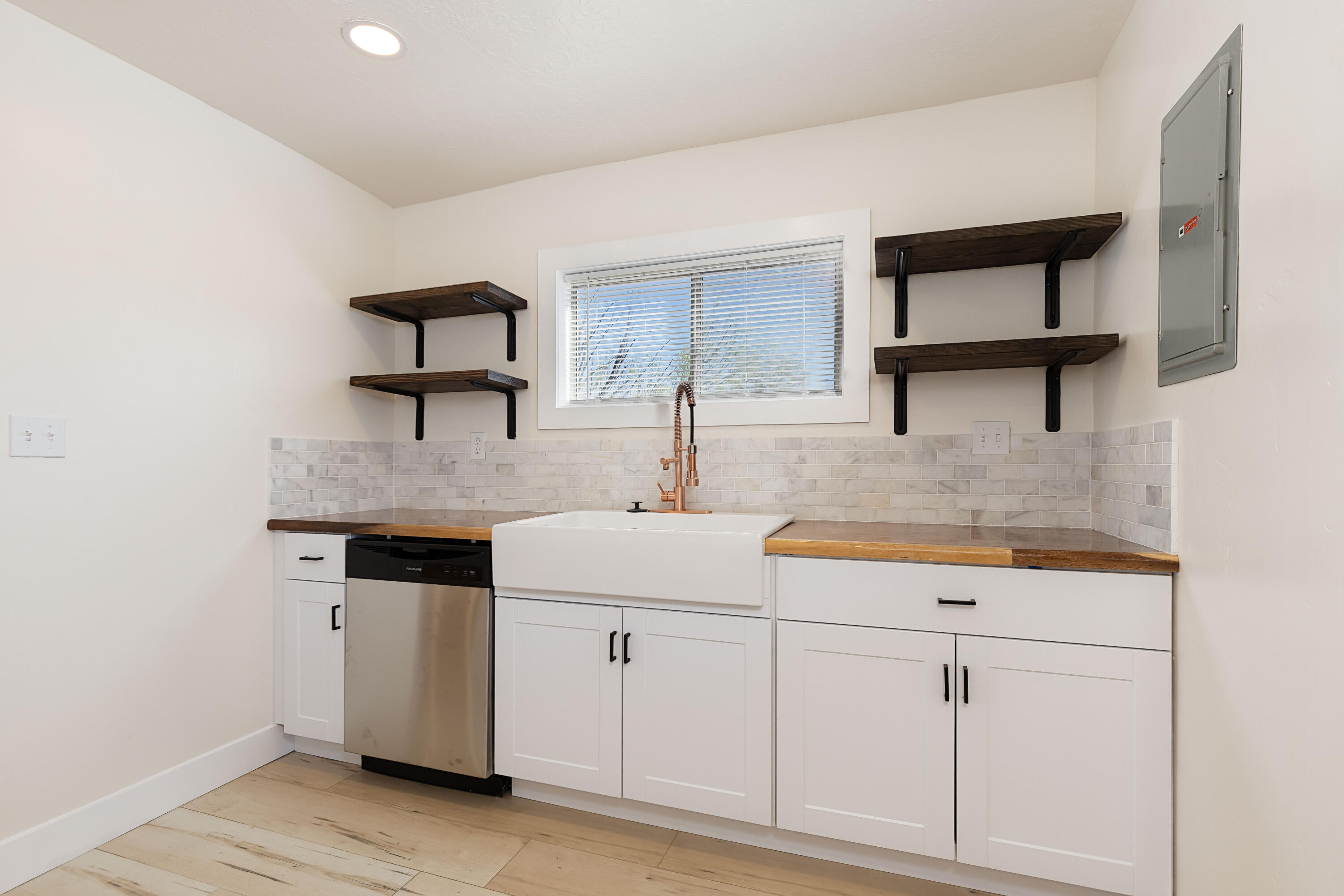 LAVA RIDGE - Residential