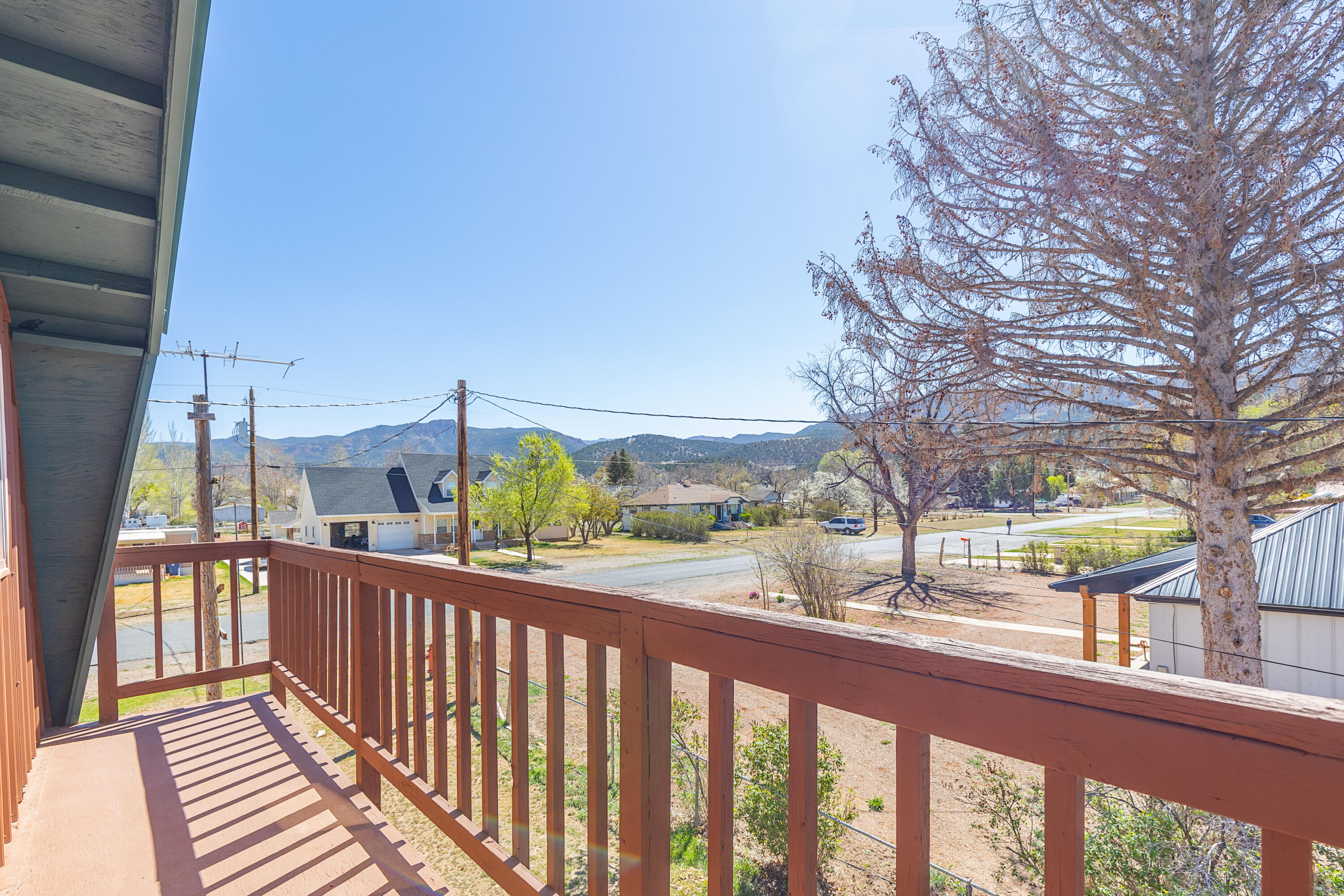 LAVA RIDGE - Residential