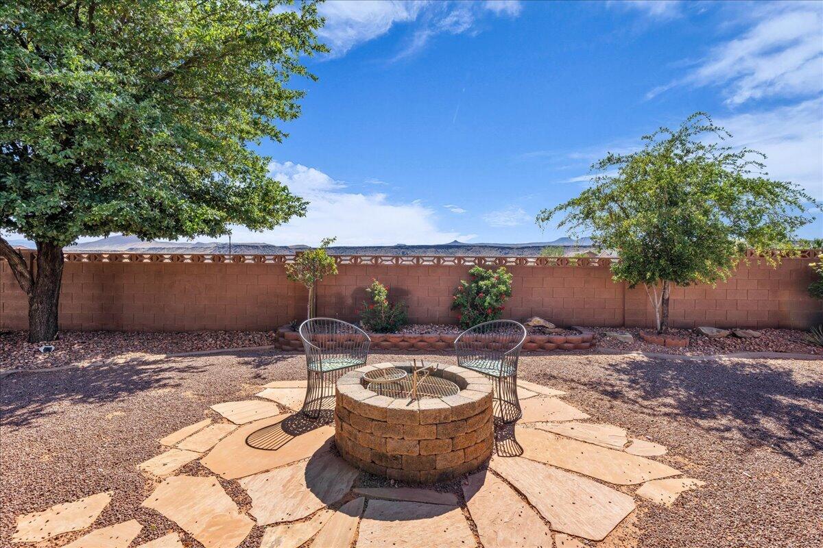 DIXIE SPRINGS - Residential