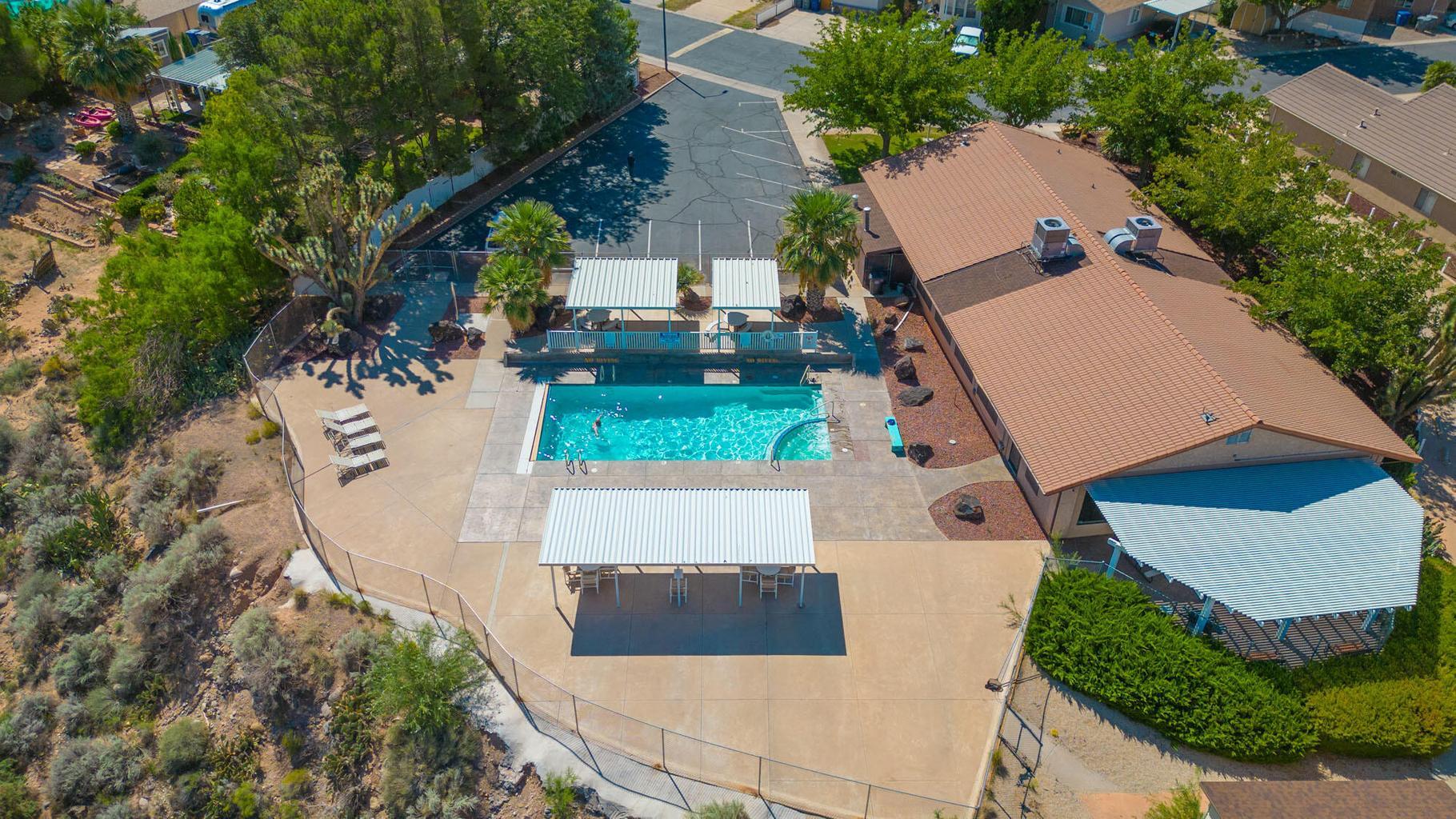 QUAIL LAKE ESTATES - Residential