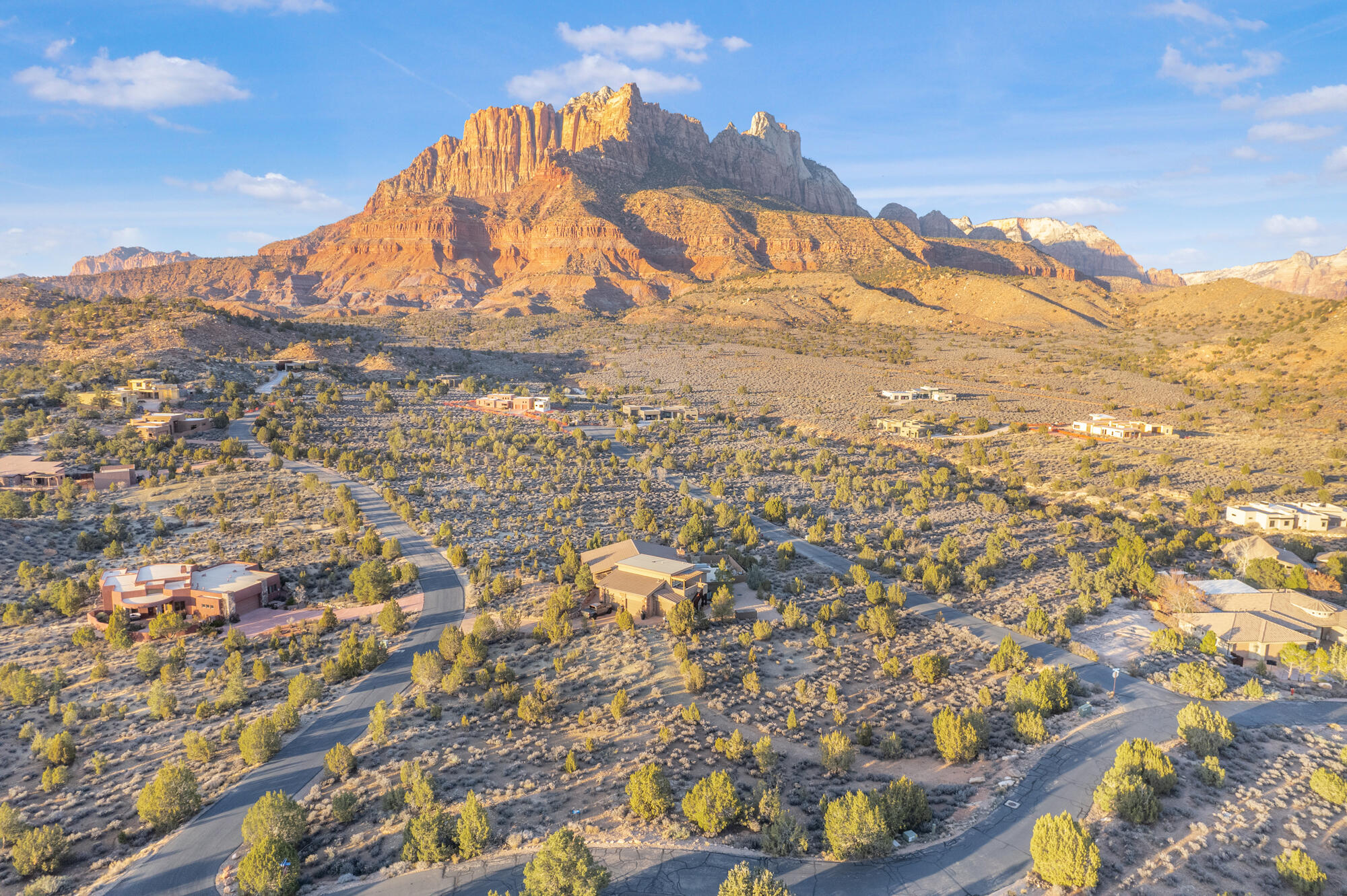 ANASAZI PLATEAU - Land