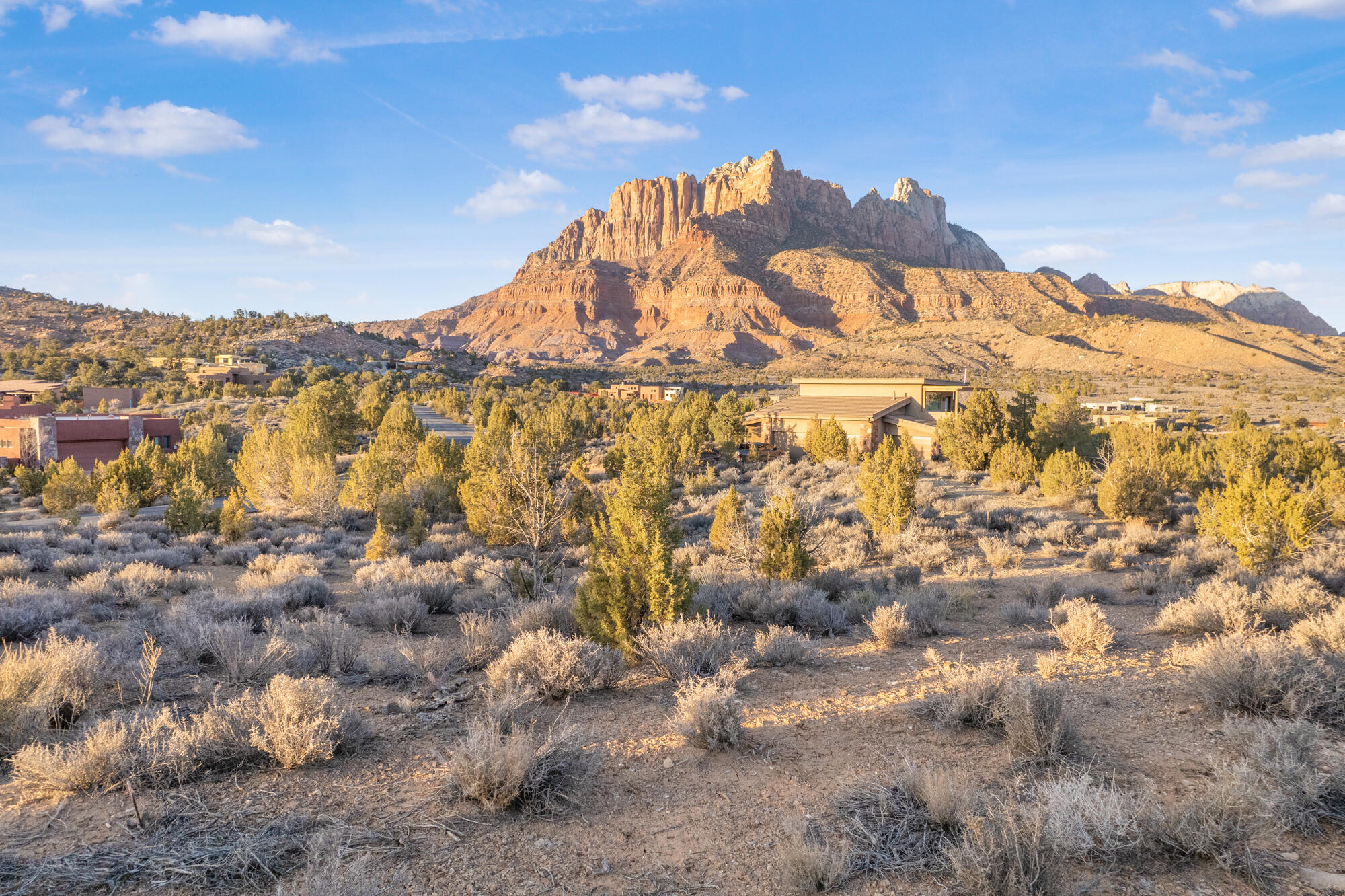 ANASAZI PLATEAU - Land