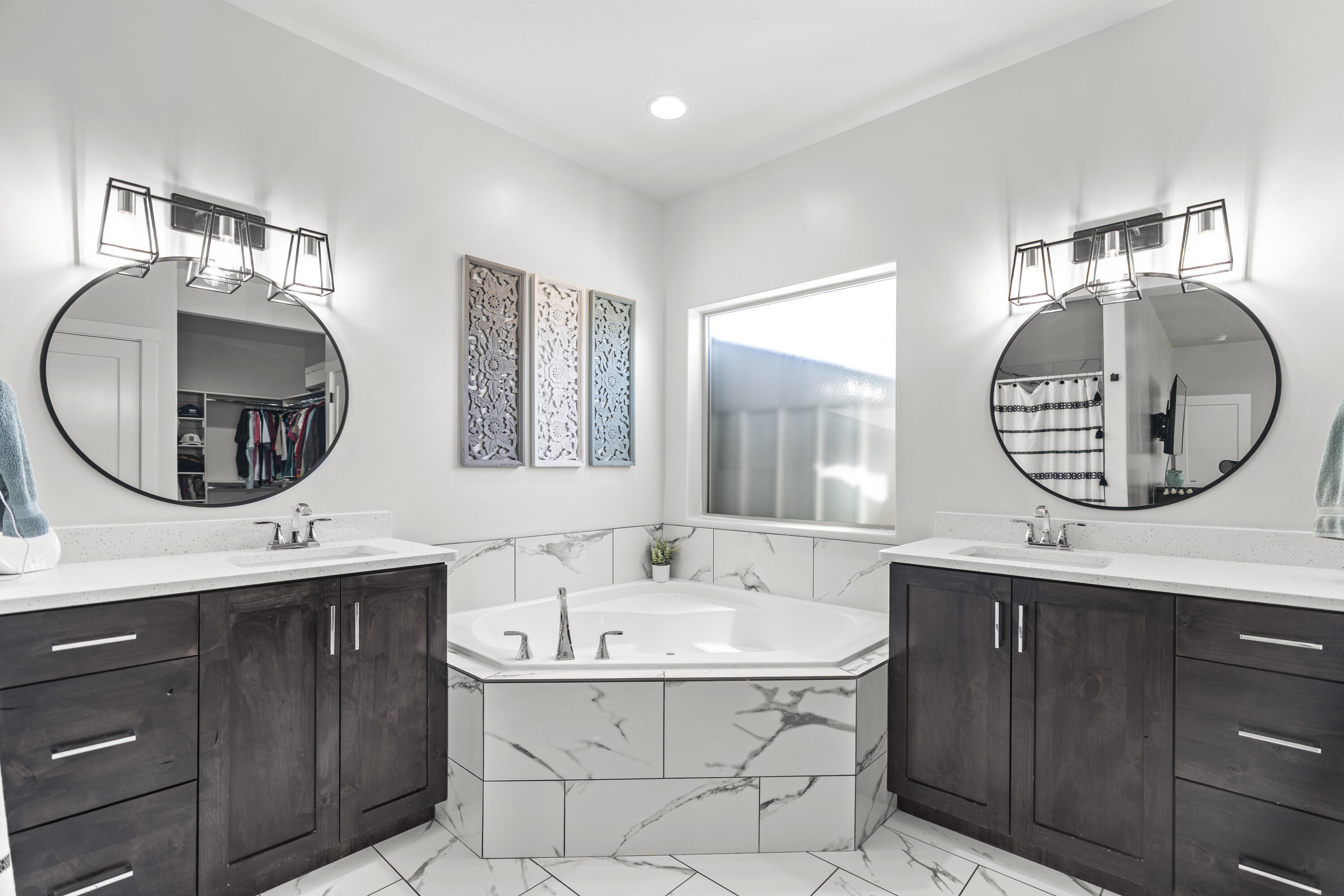 SAGE CANYON - Residential