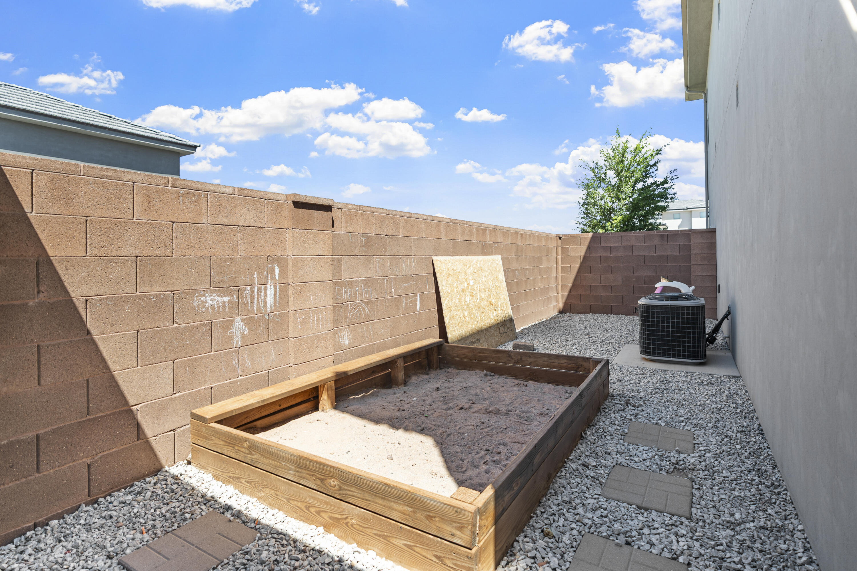 SAGE CANYON - Residential