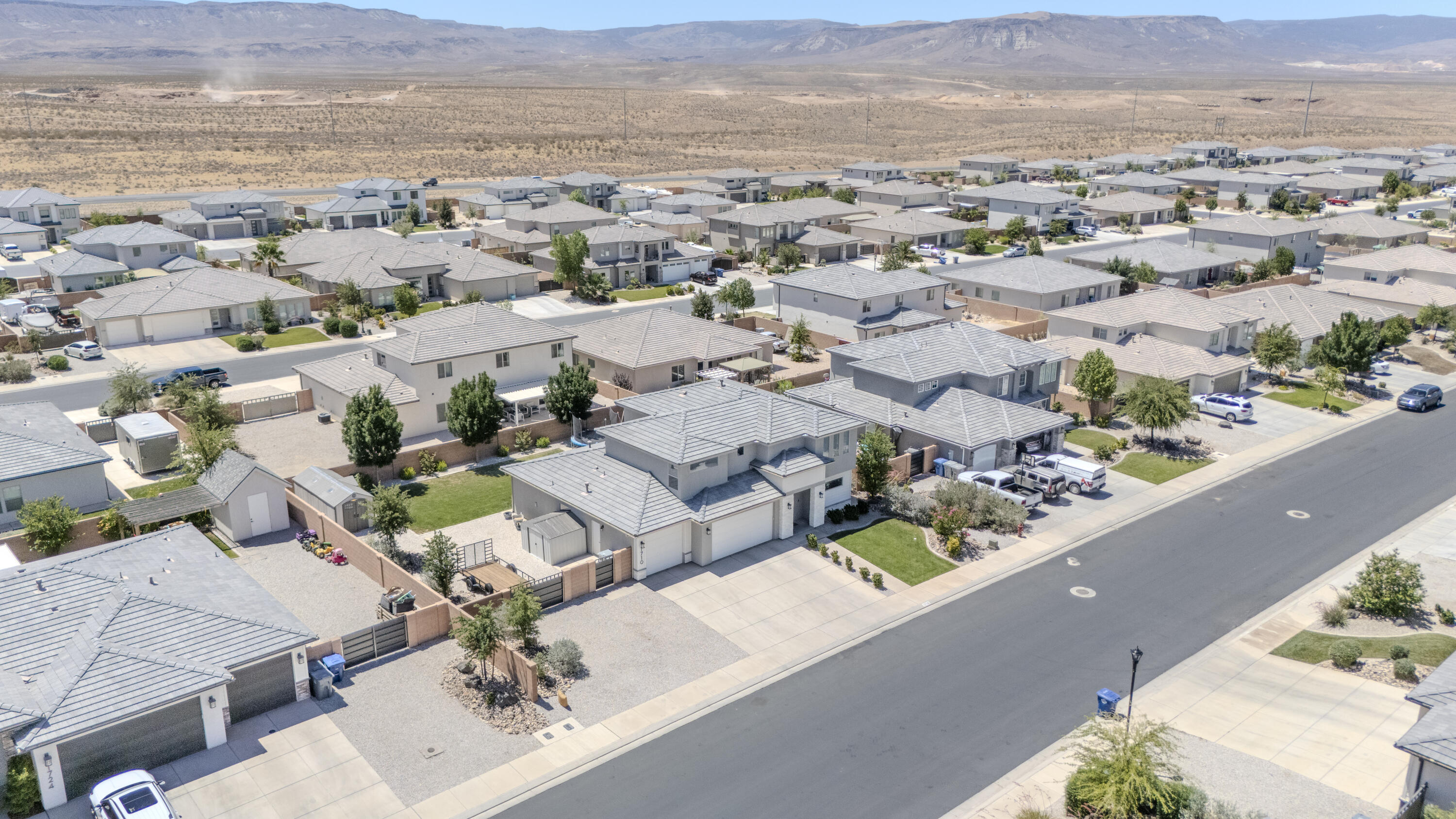 SAGE CANYON - Residential