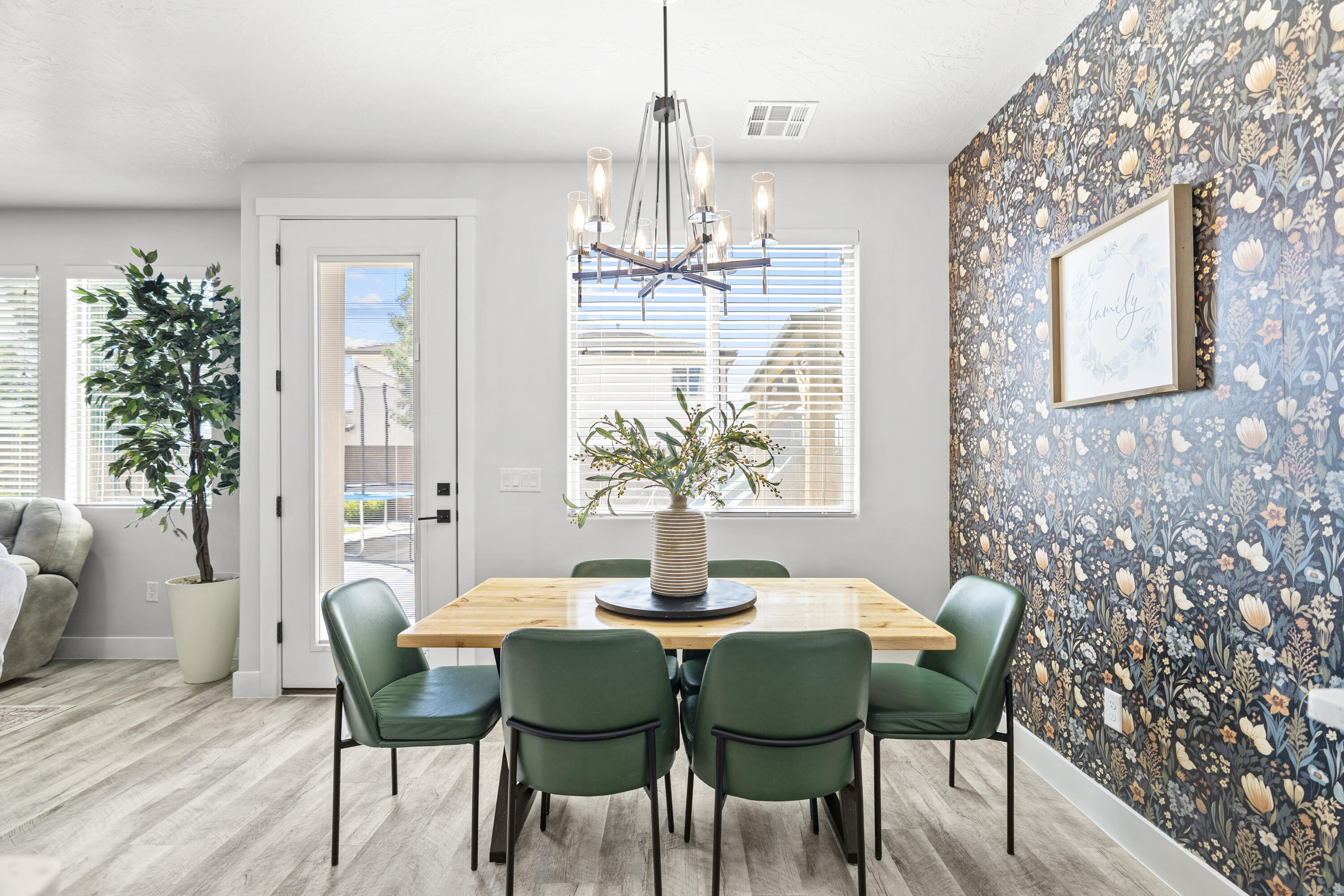 SAGE CANYON - Residential