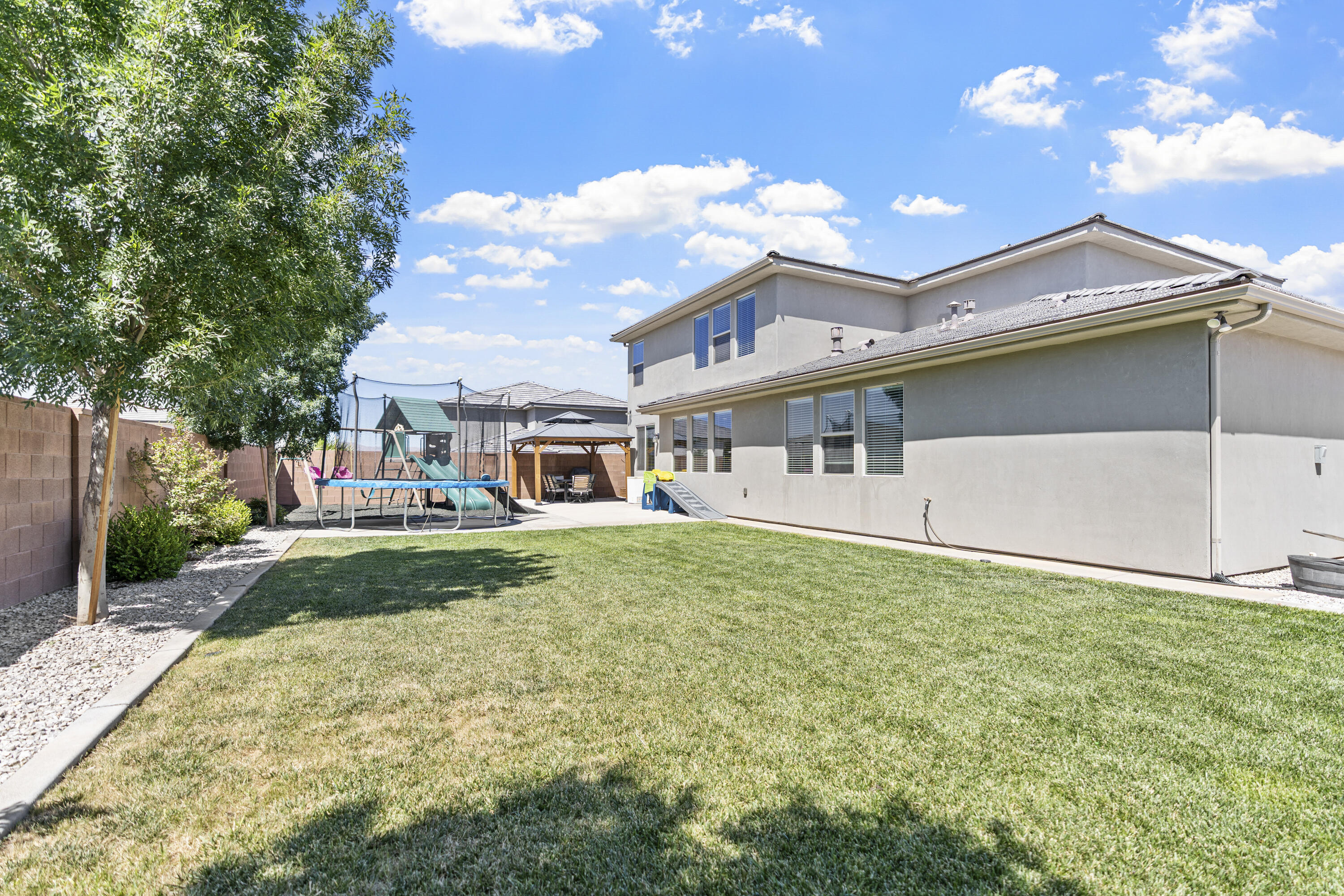 SAGE CANYON - Residential