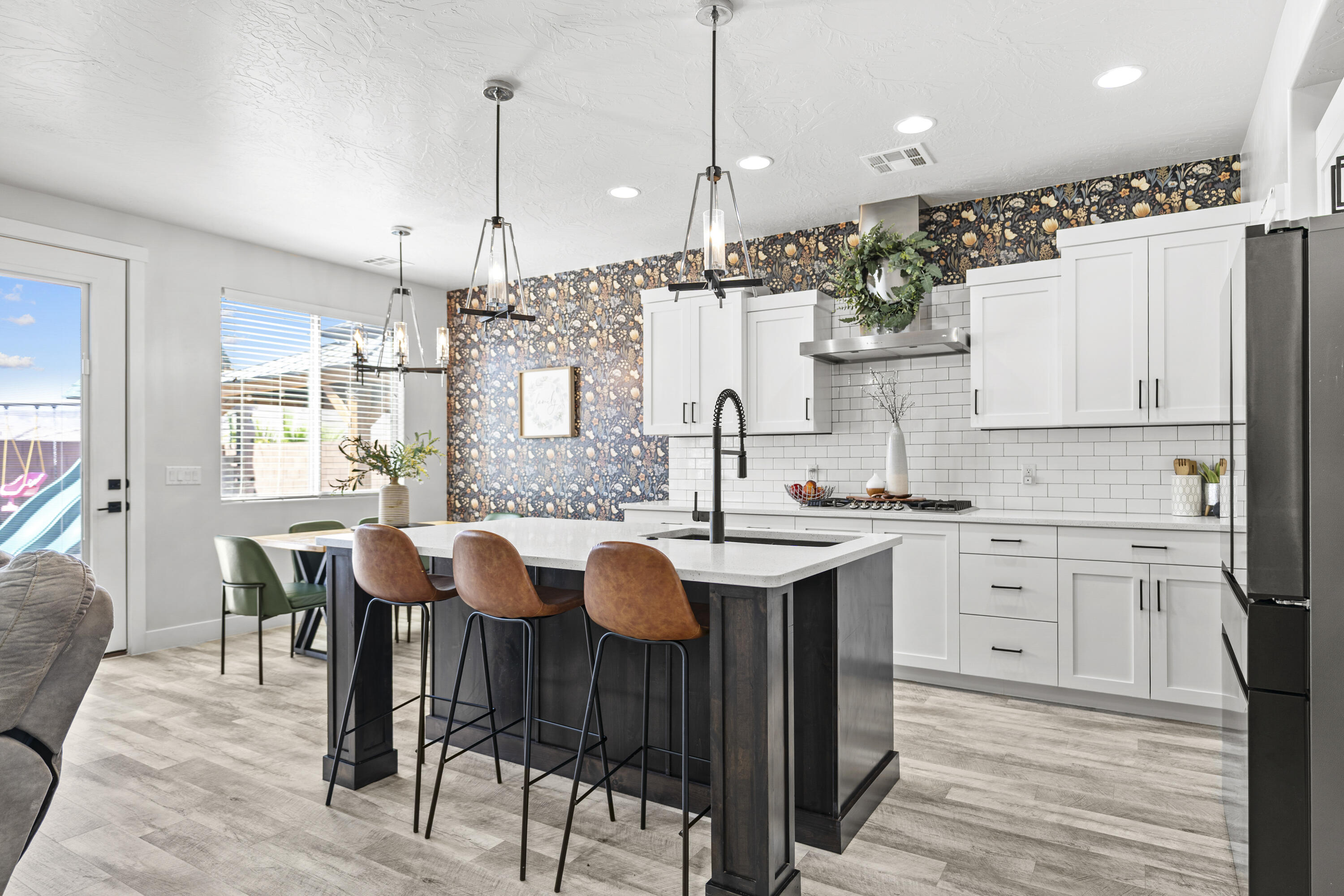 SAGE CANYON - Residential
