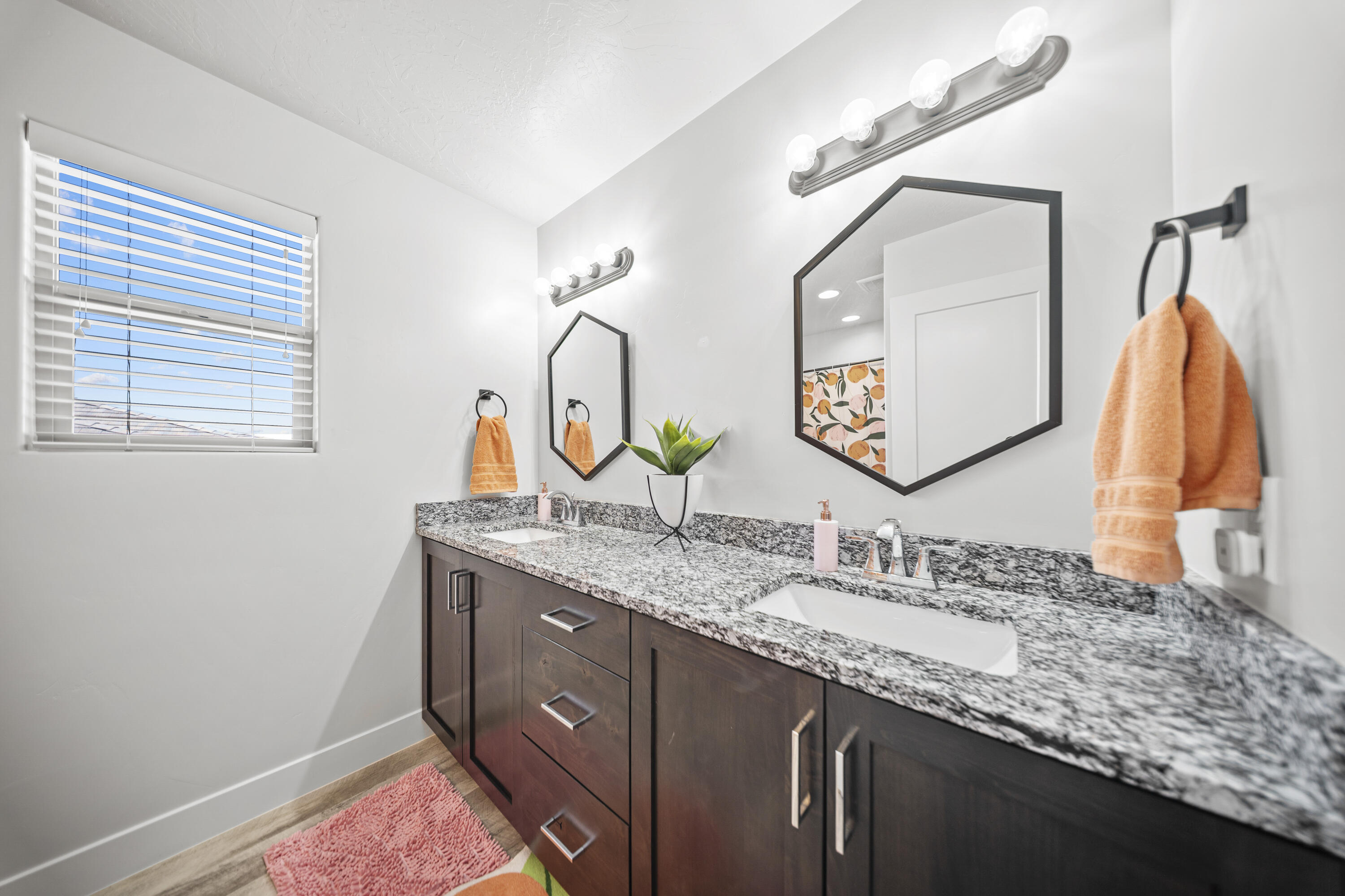 SAGE CANYON - Residential