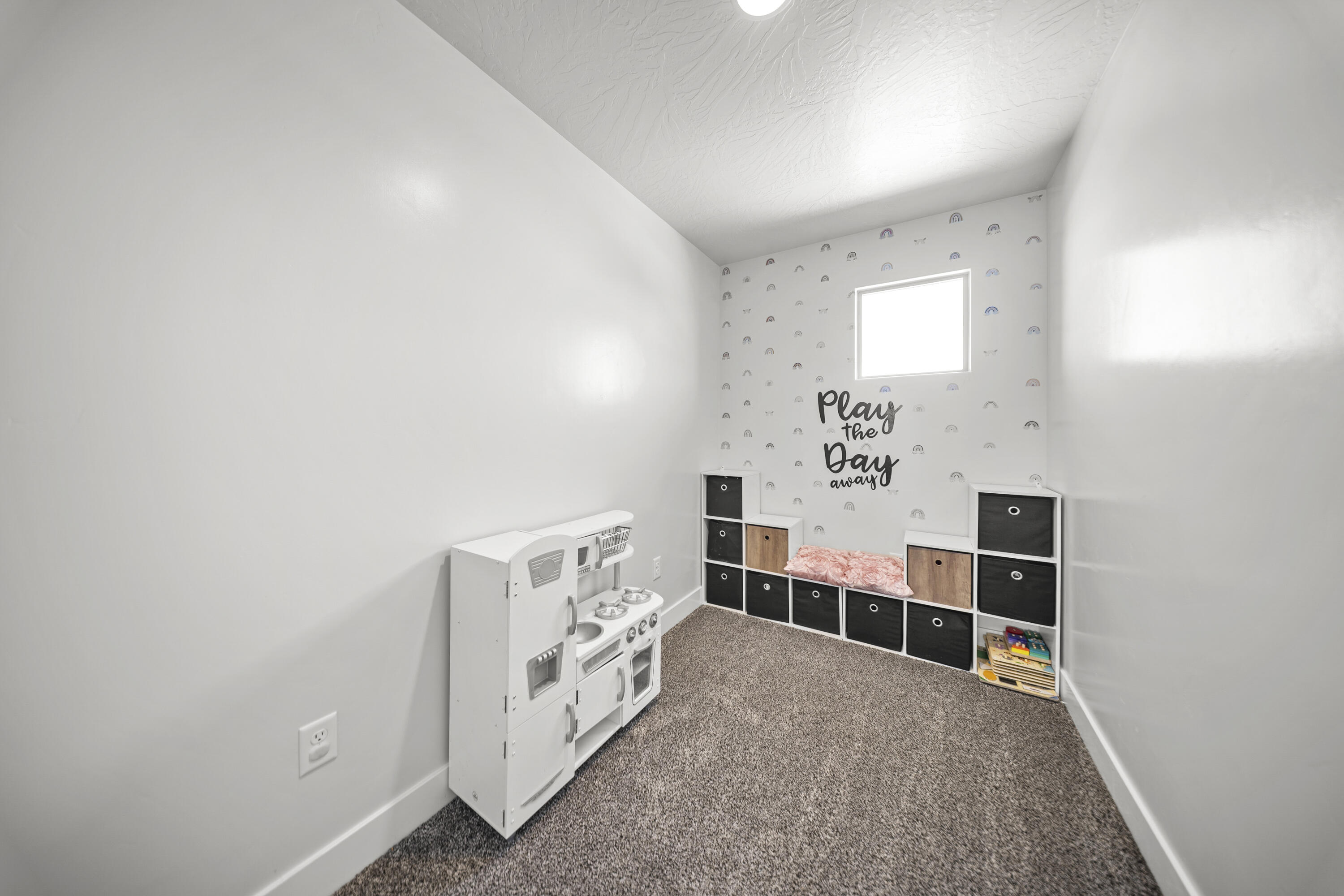 SAGE CANYON - Residential