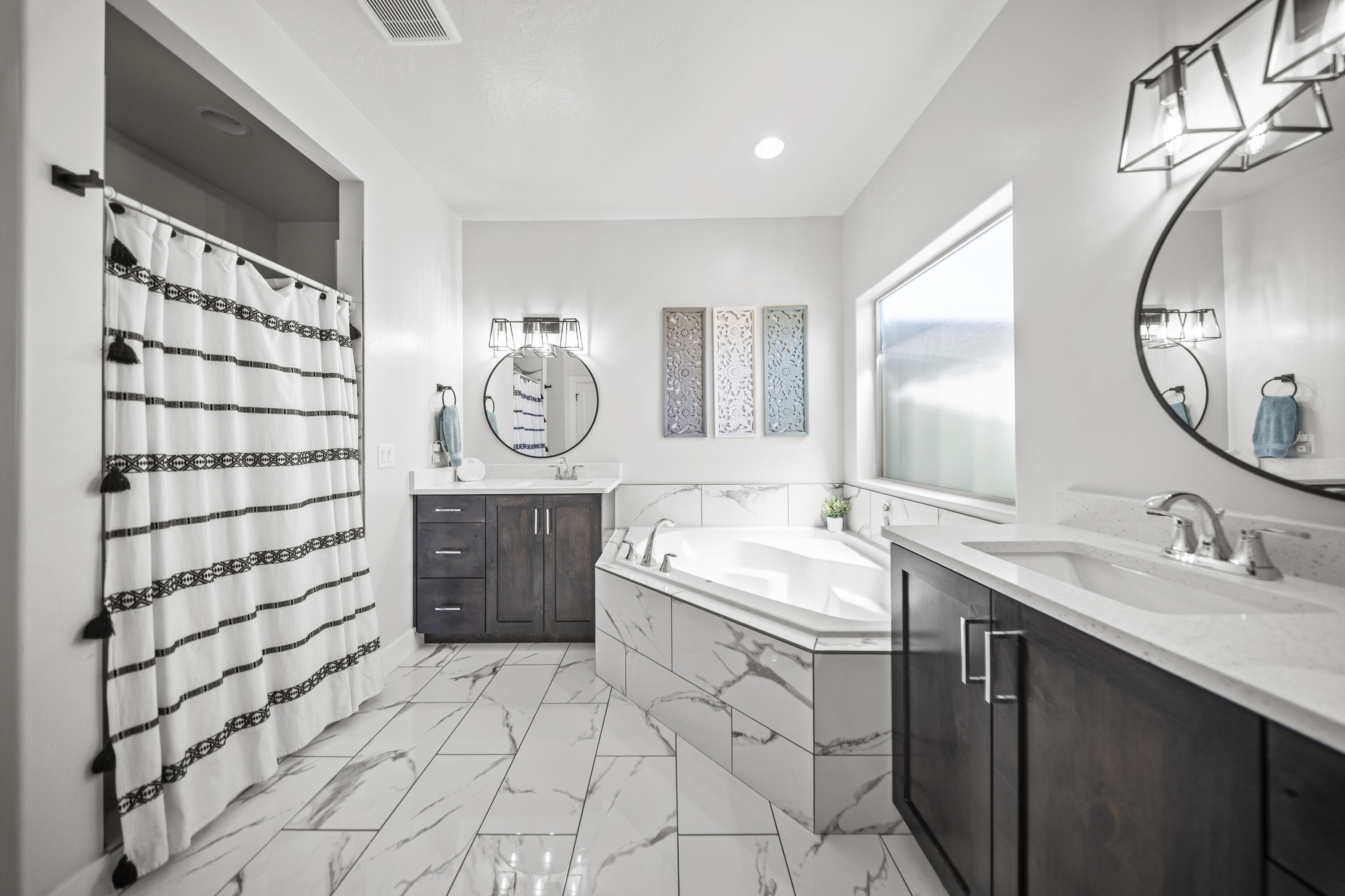 SAGE CANYON - Residential