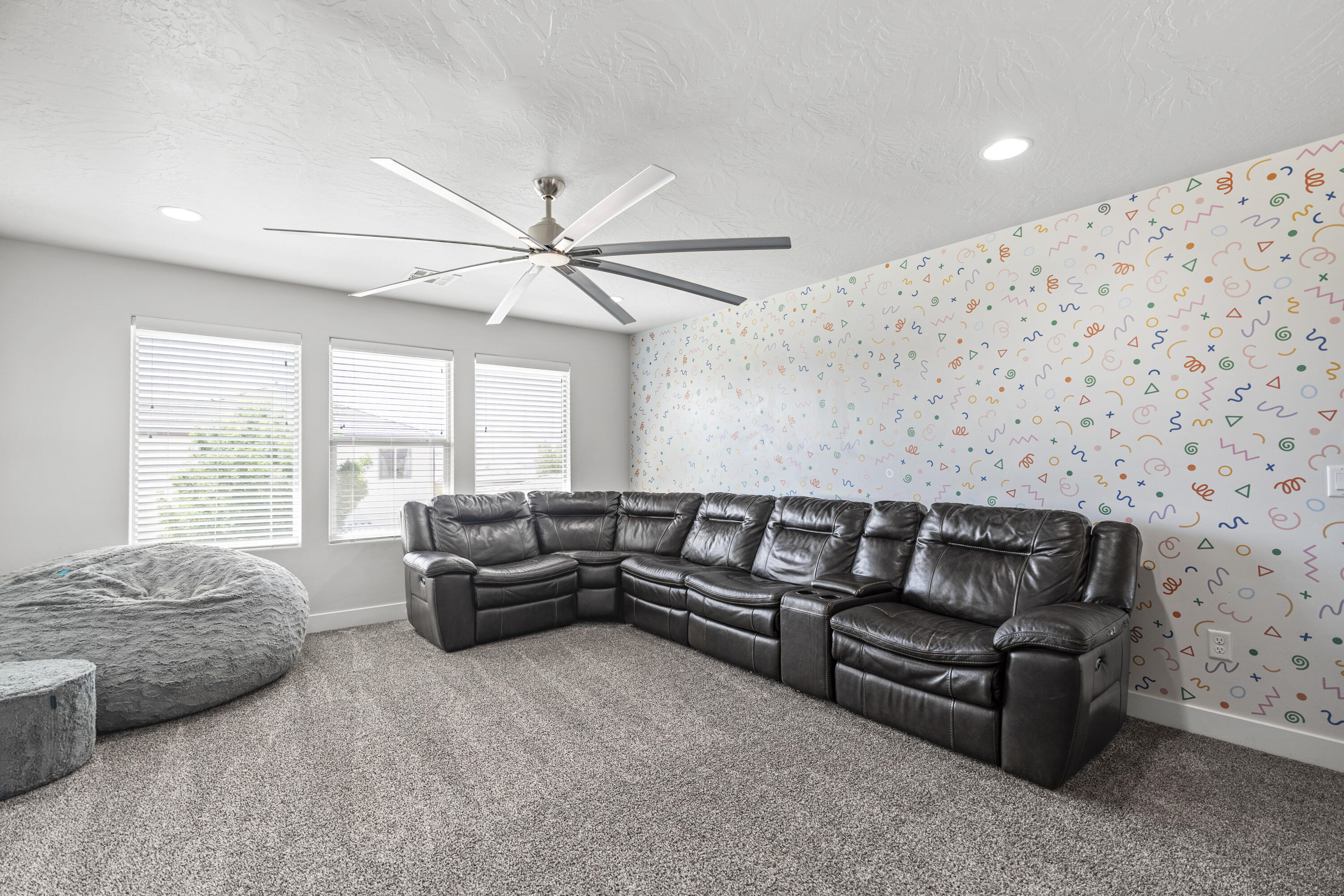 SAGE CANYON - Residential