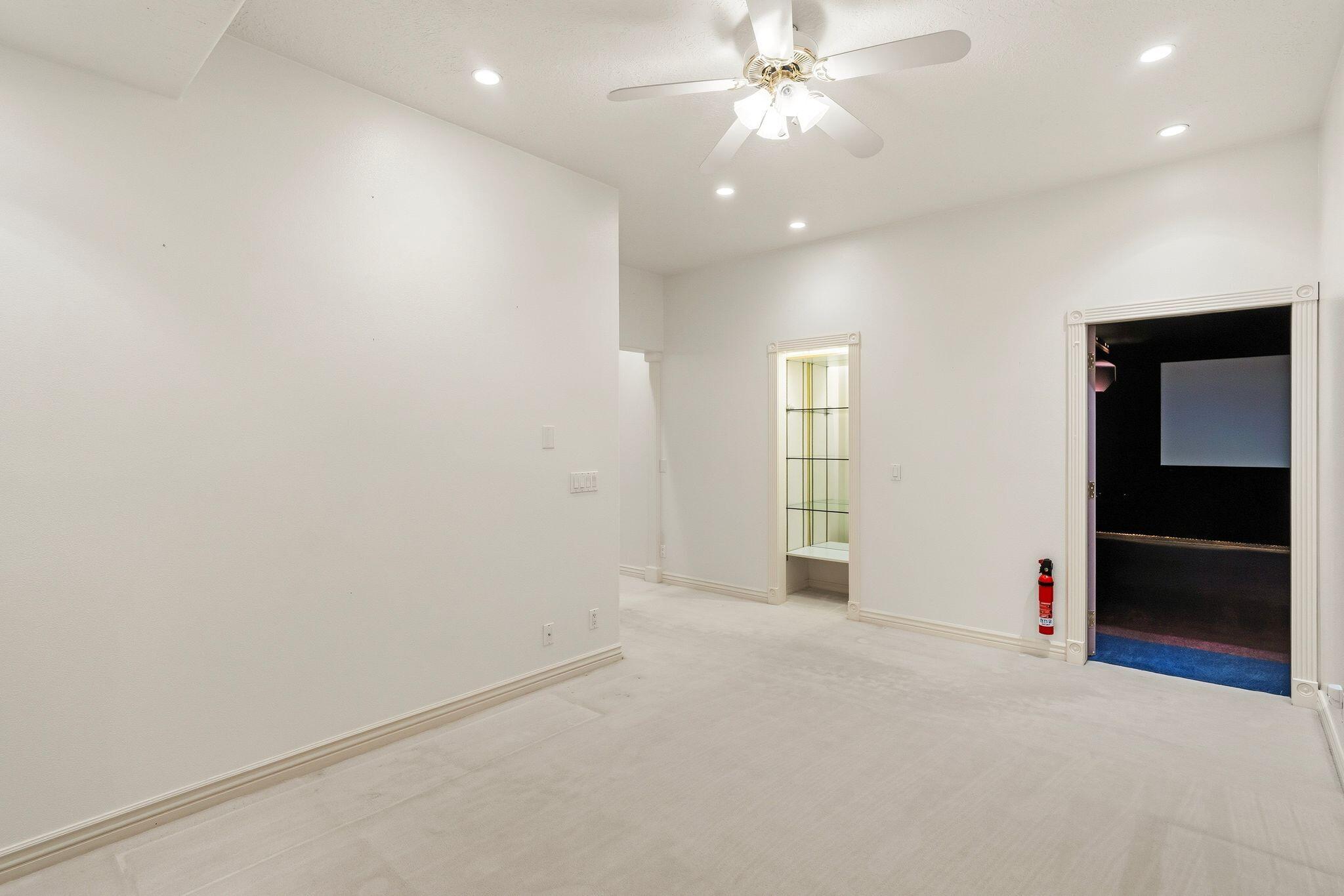 ST JAMES PLACE - Residential