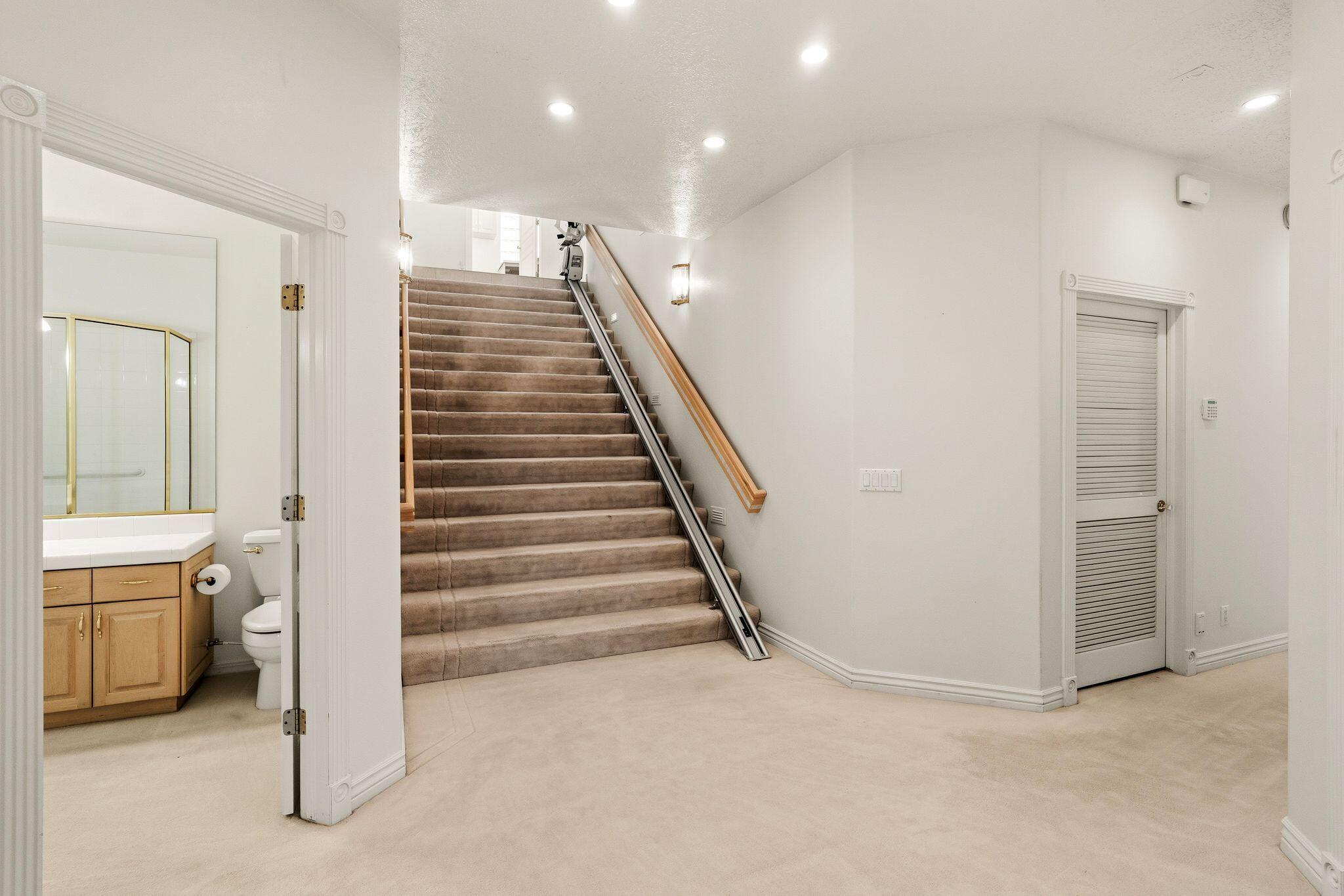 ST JAMES PLACE - Residential