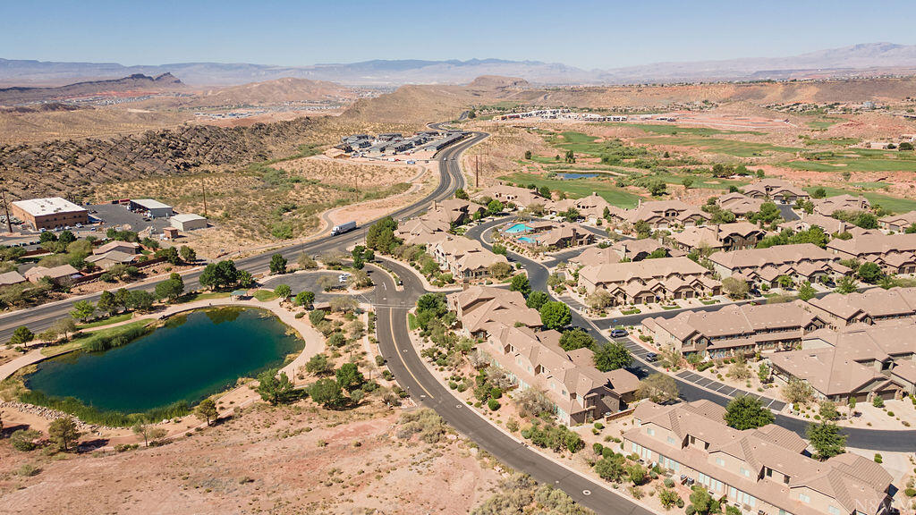 CORAL RIDGE TOWNHOMES - Residential