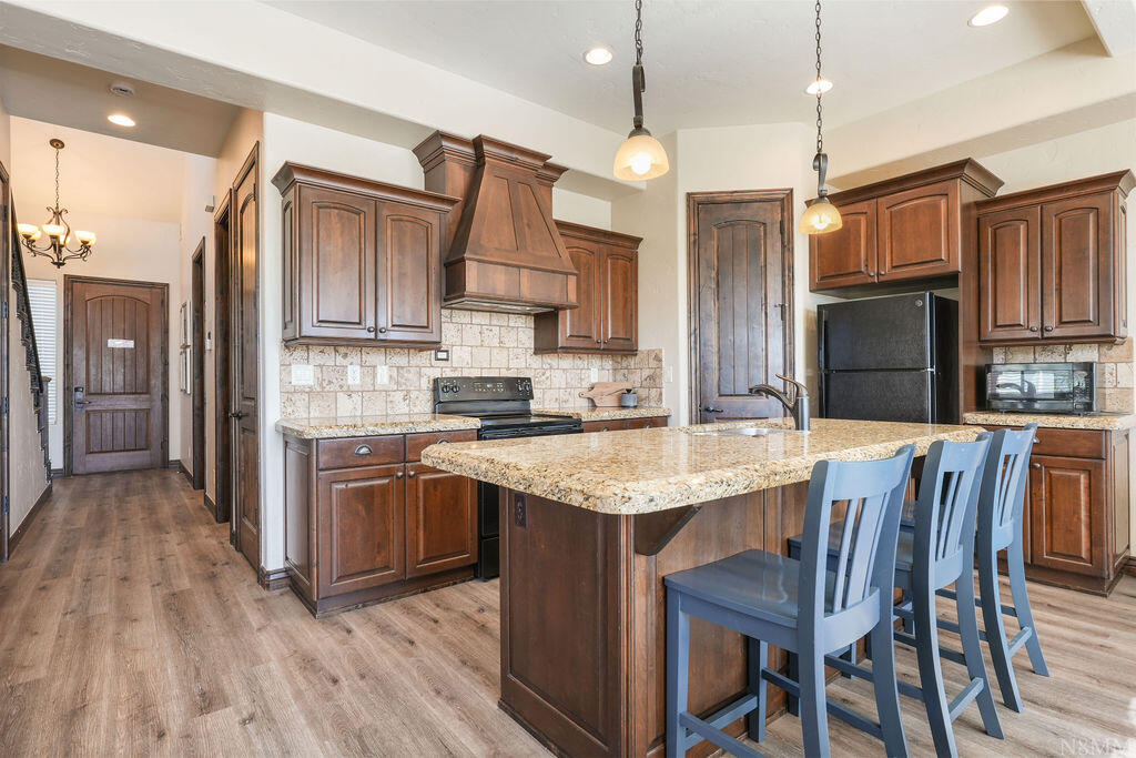 CORAL RIDGE TOWNHOMES - Residential