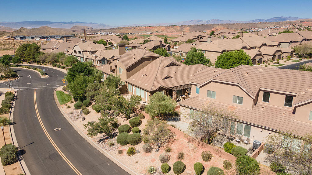 CORAL RIDGE TOWNHOMES - Residential