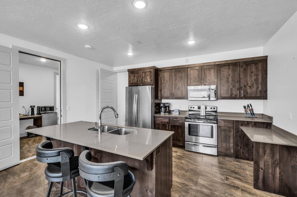 VILLAS AT SAND HOLLOW - Residential