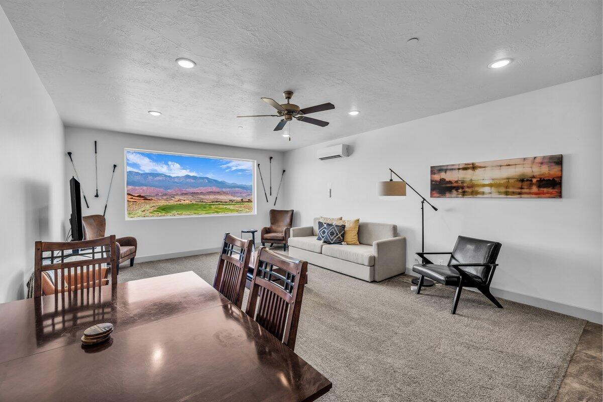 VILLAS AT SAND HOLLOW - Residential